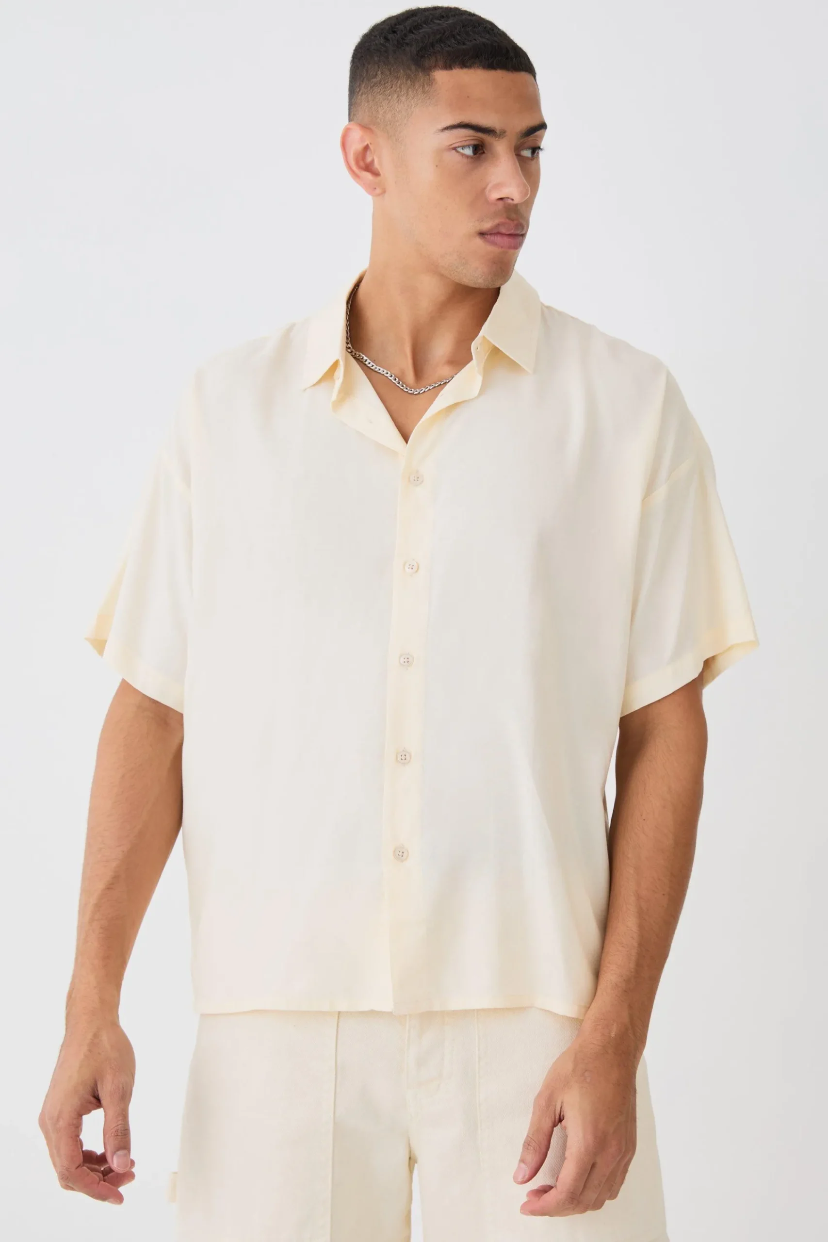 boohooMAN Plain Viscose Boxy Shirt | UK| Shirts