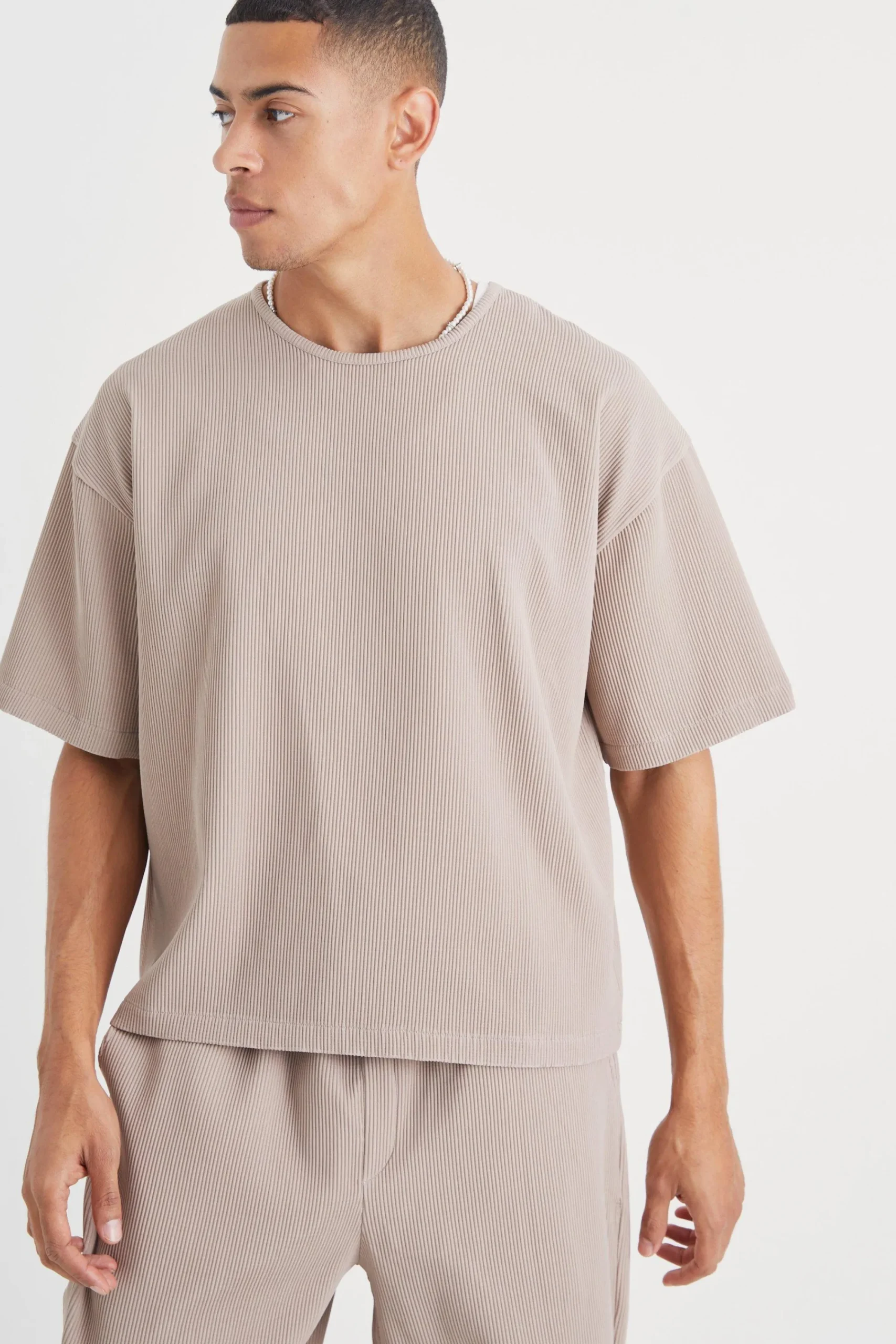 boohooMAN Pleated Oversized Boxy T-shirt & Trouser | UK| Sets & Co-Ords