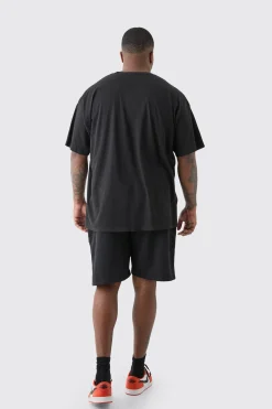 Plus Bratz Flame Print License T-shirt In | UK^boohooMAN New