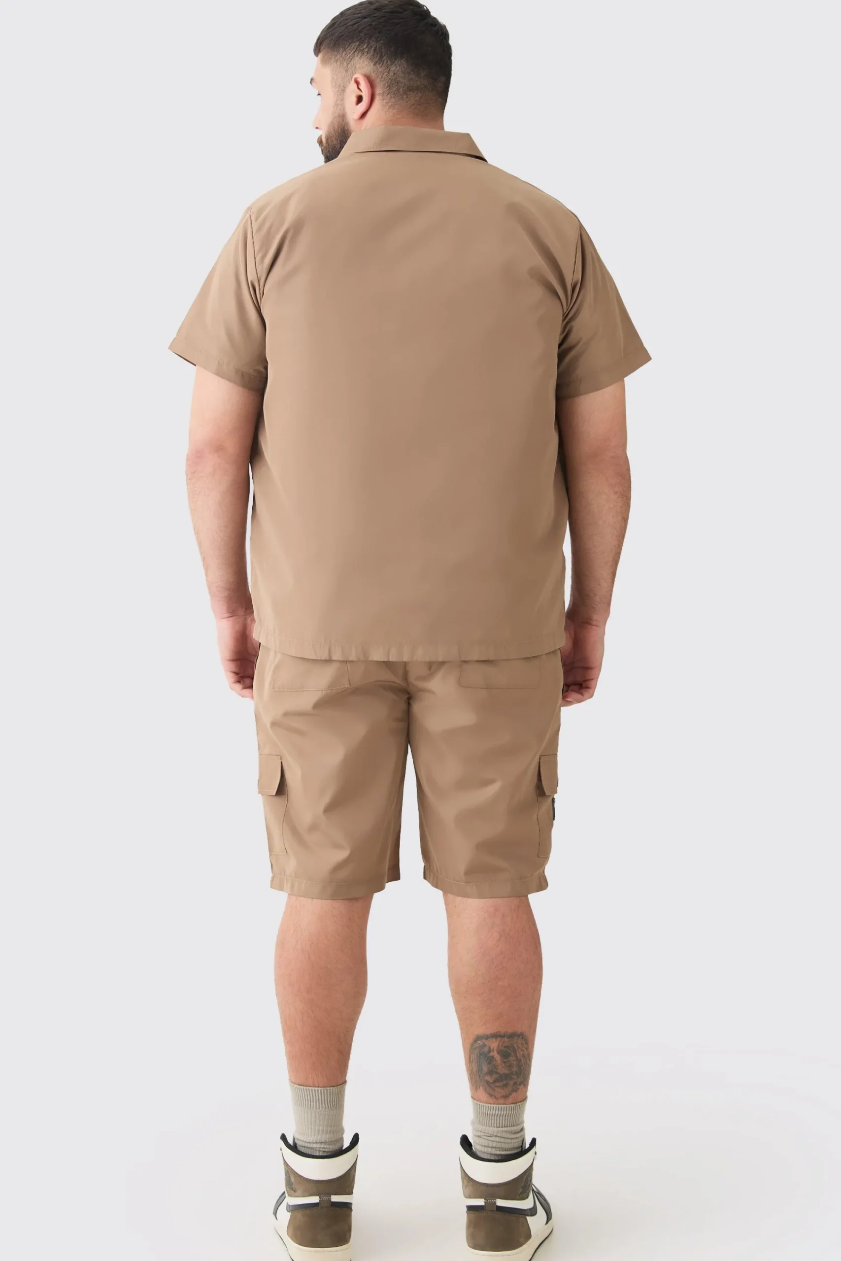 boohooMAN Plus Elasticated Waist Relaxed Nylon Man Cargo Short | UK| Shorts