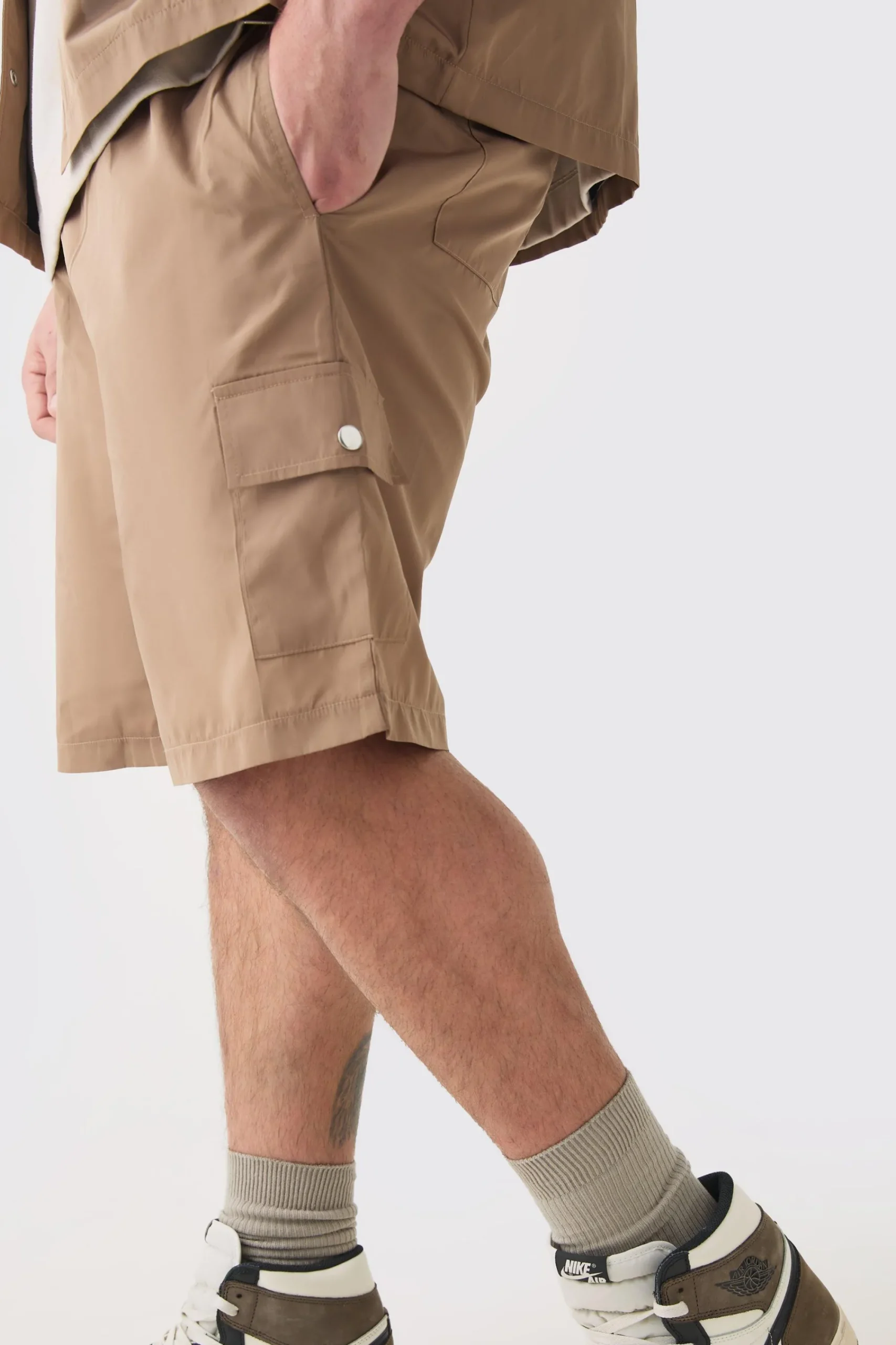 boohooMAN Plus Elasticated Waist Relaxed Nylon Man Cargo Short | UK| Shorts
