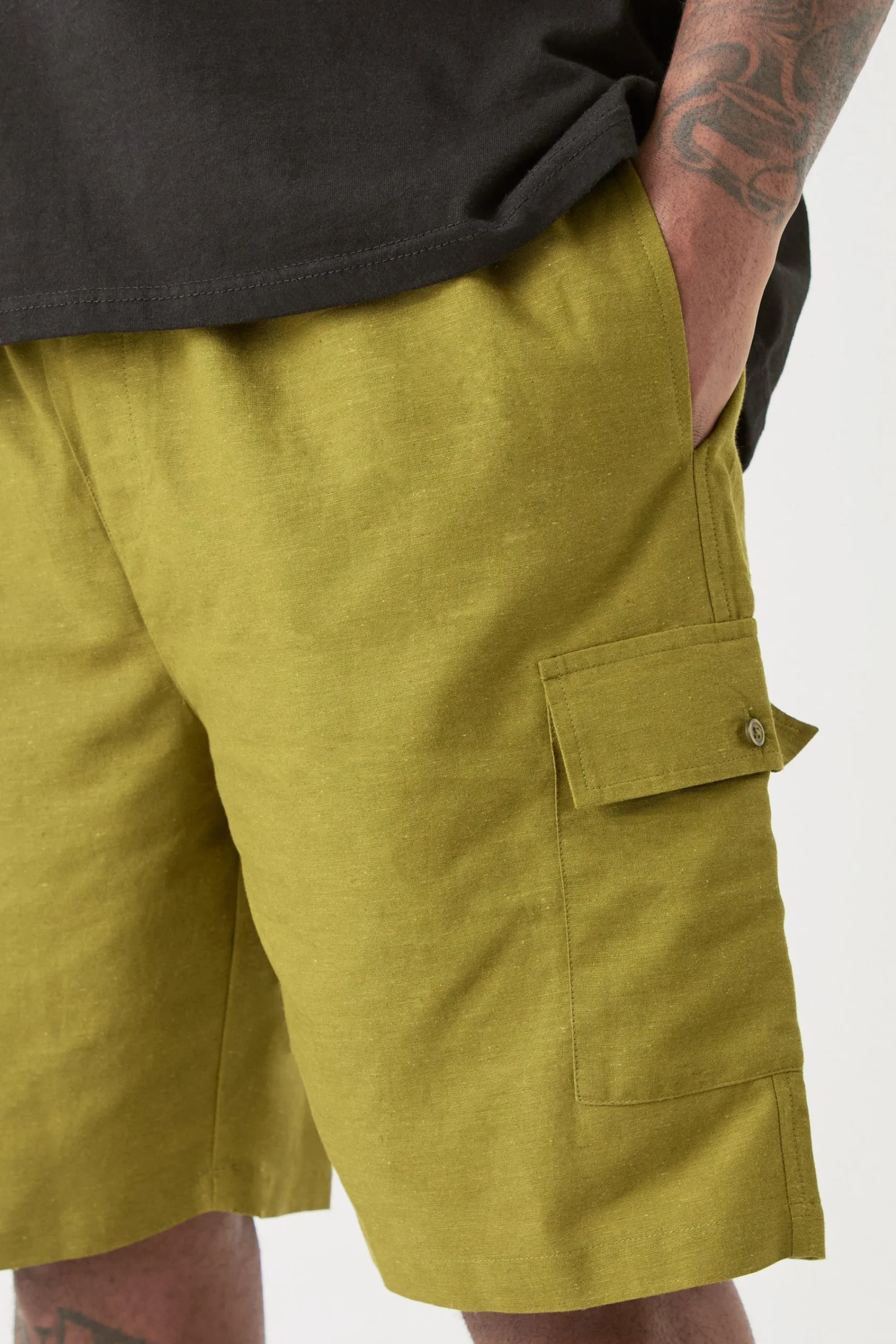 boohooMAN Plus Elasticated Waist Relaxed Linen Cargo Shorts In | UK| Shorts