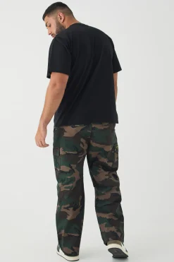 Plus Homme Debossed T-shirt In | UK^boohooMAN Best