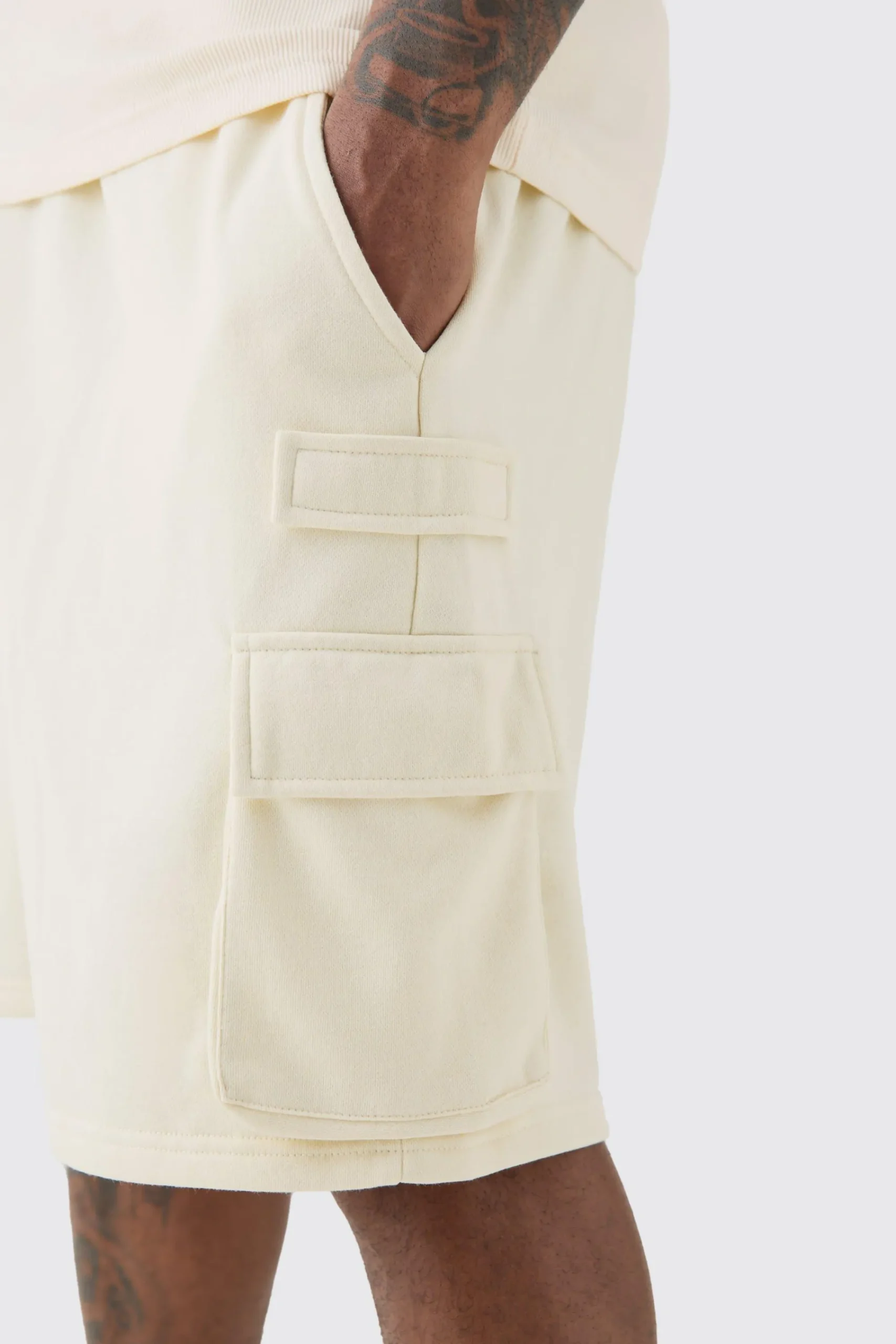 boohooMAN Plus Jersey Relaxed Cargo Short In | UK| Shorts