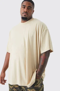 Plus Loose Fit Extended Neck Basic T-shirt | UK^boohooMAN Outlet