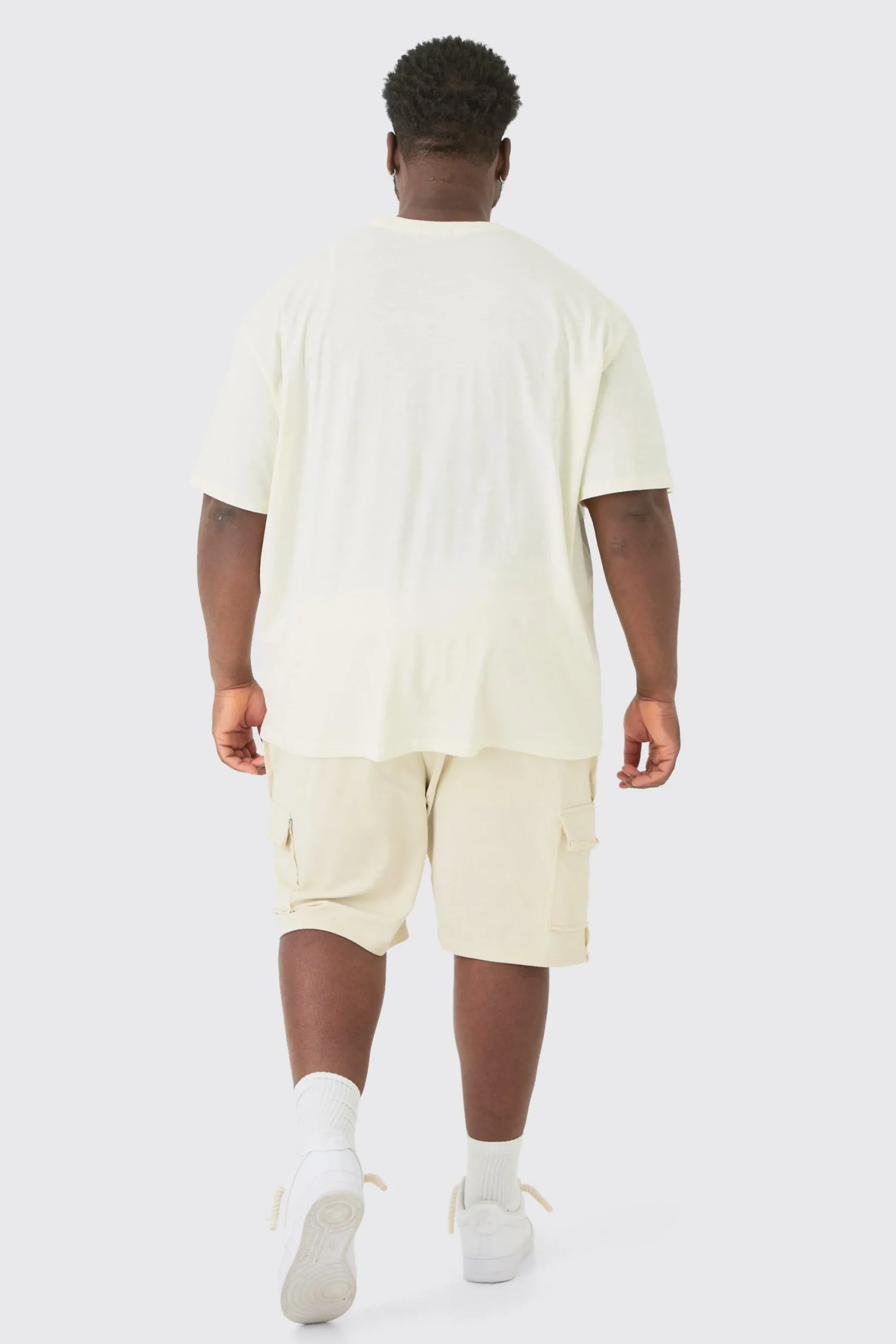 Plus Oversized Car Graphic T-shirt | UK^boohooMAN Clearance