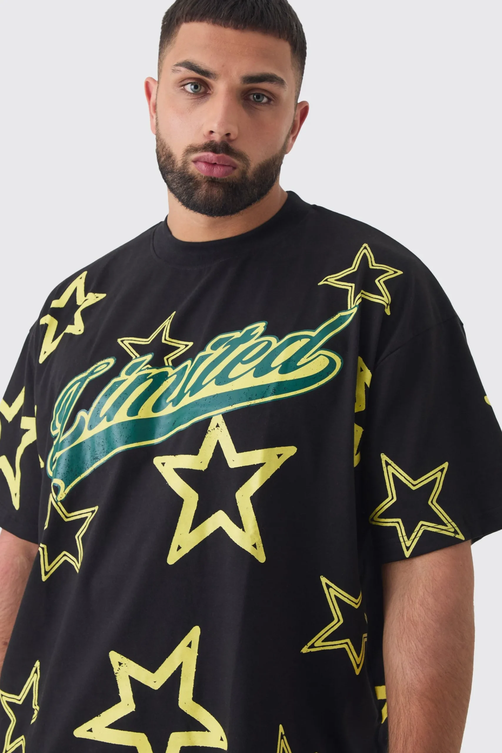 Plus Oversized Extended Neck Limited Star Print T-shirt | UK^boohooMAN New