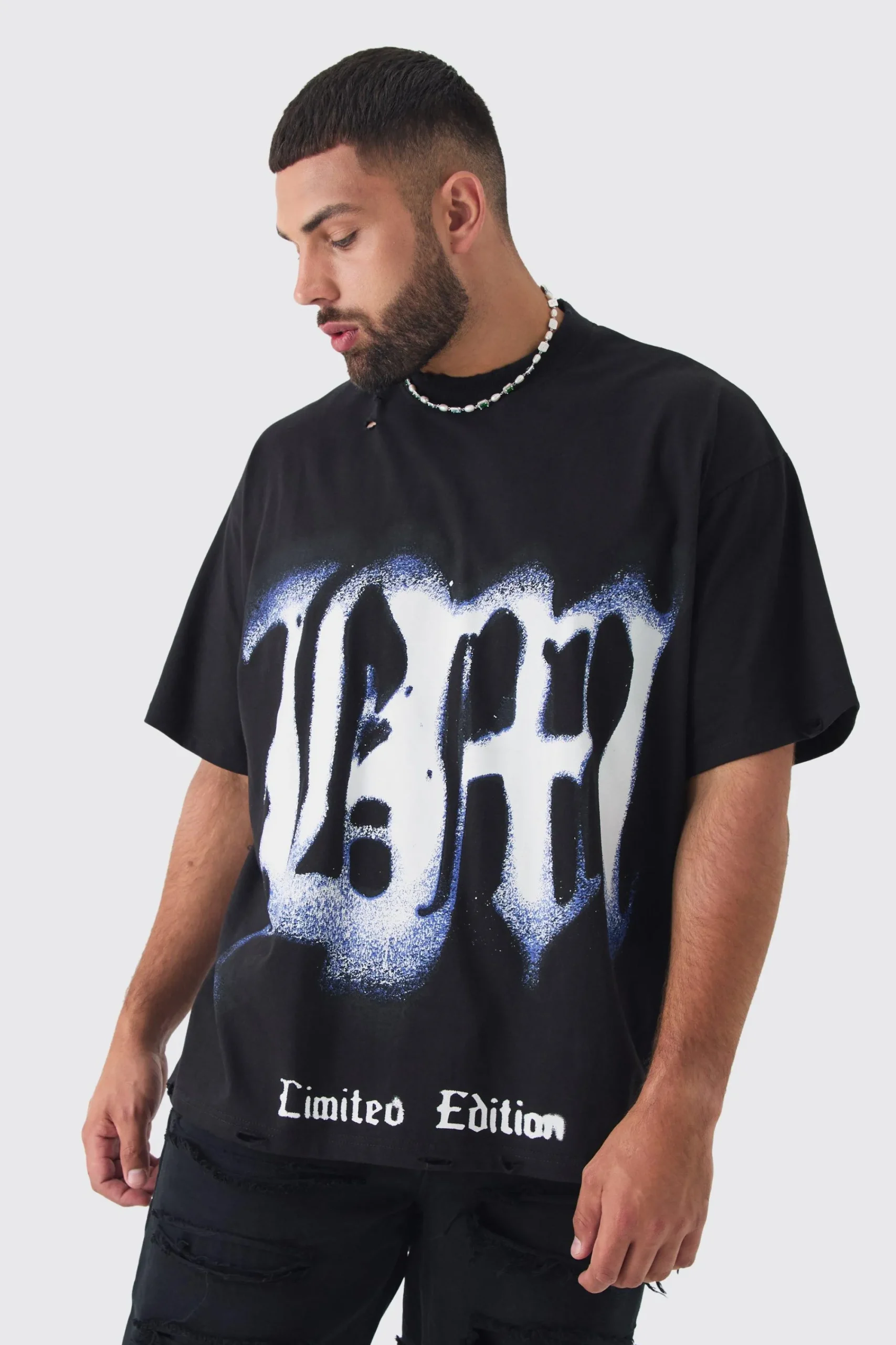 Plus Oversized Extended Neck Limited Edition T-shirt | UK^boohooMAN Best