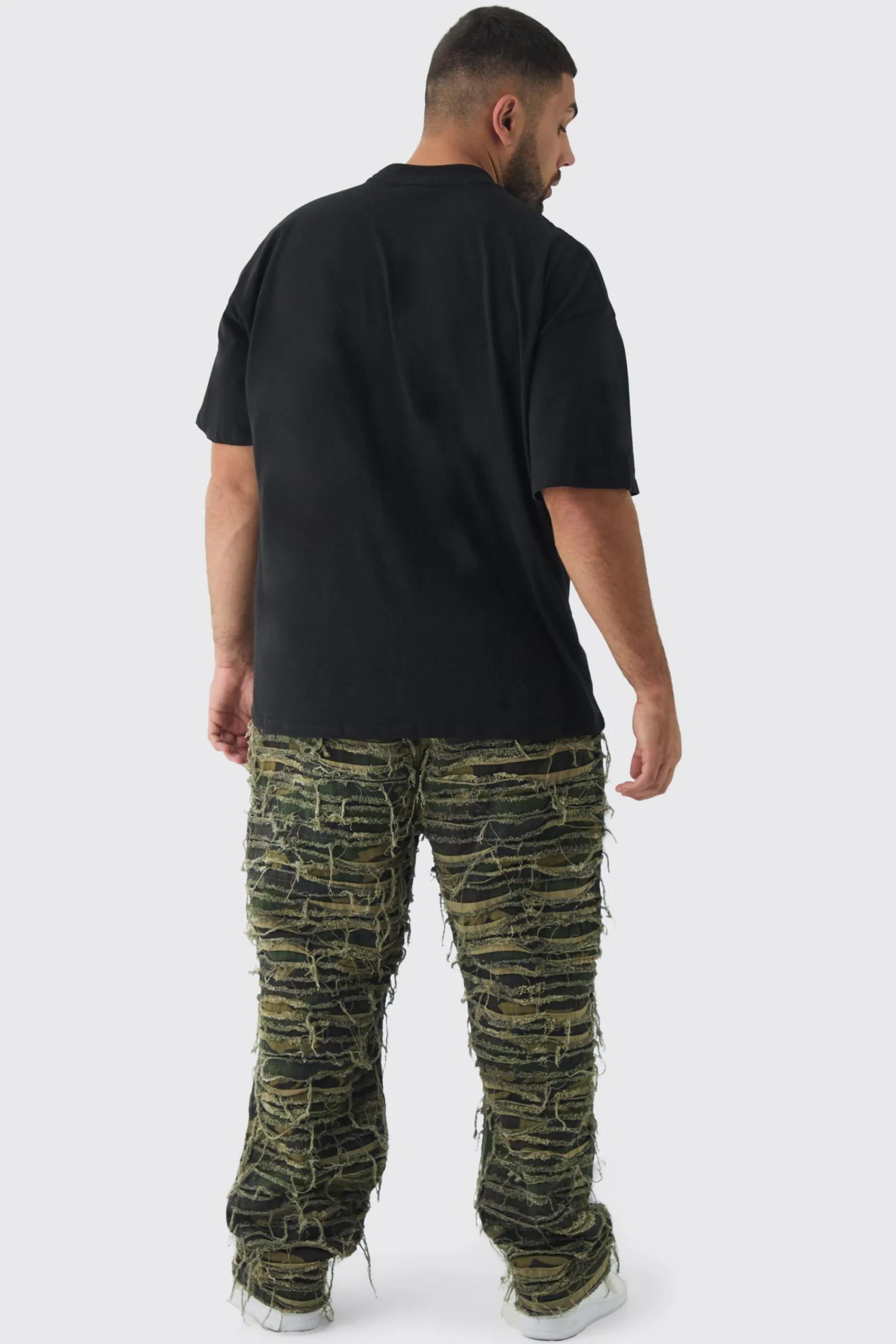 Plus Oversized Extended Neck Eye Large Scale Print T-Shirt | UK^boohooMAN