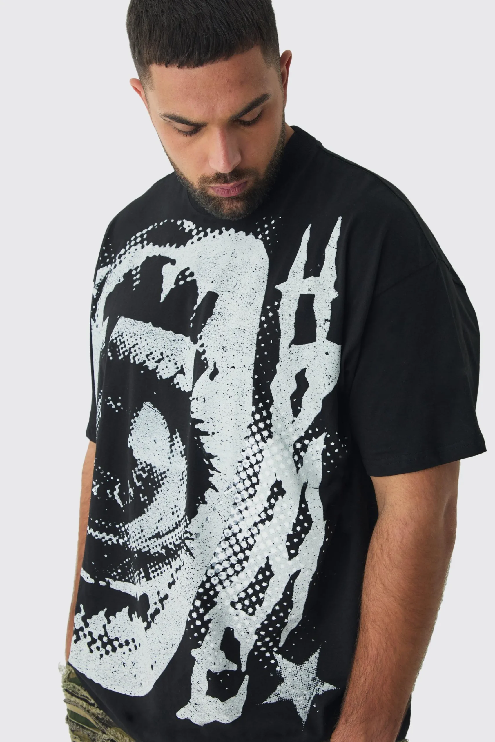 Plus Oversized Extended Neck Eye Large Scale Print T-Shirt | UK^boohooMAN