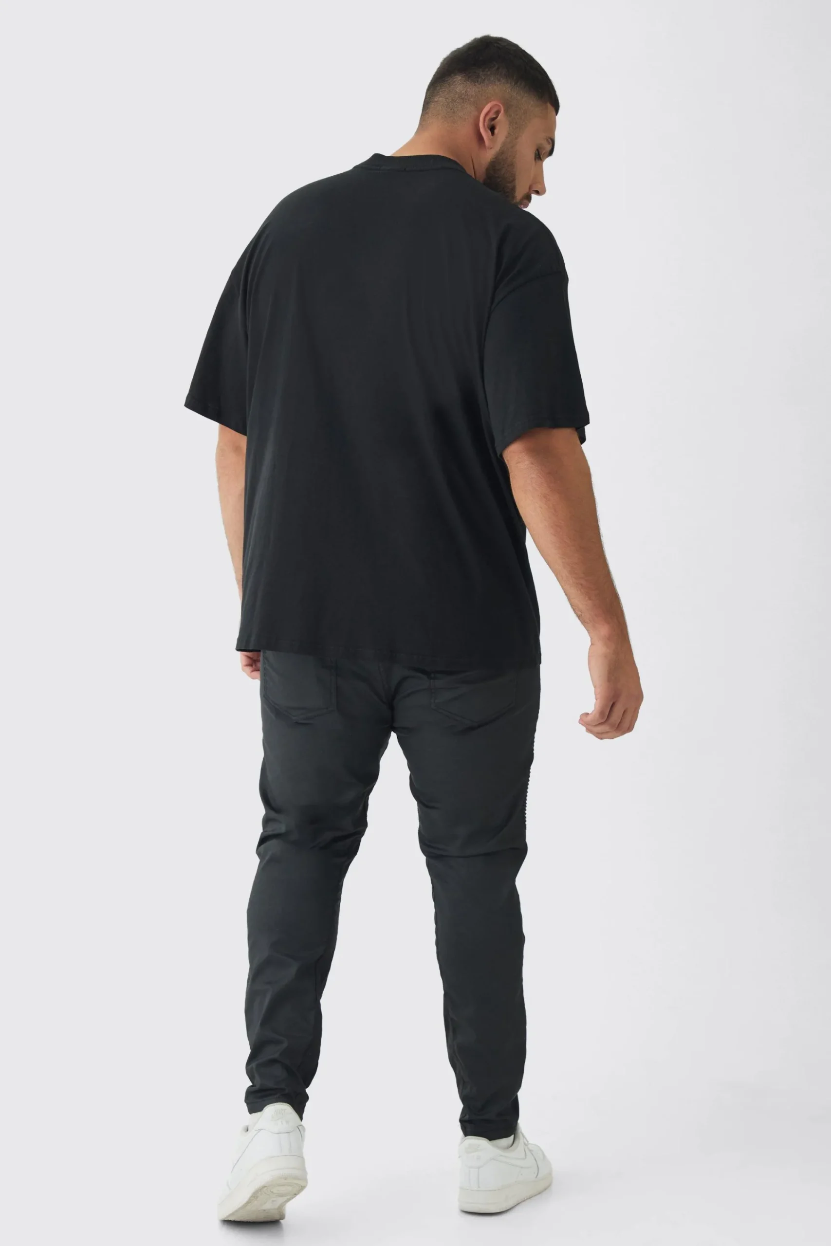 Plus Oversized Extended Neck Pour Homme Puff Print T-Shirt | UK^boohooMAN Best