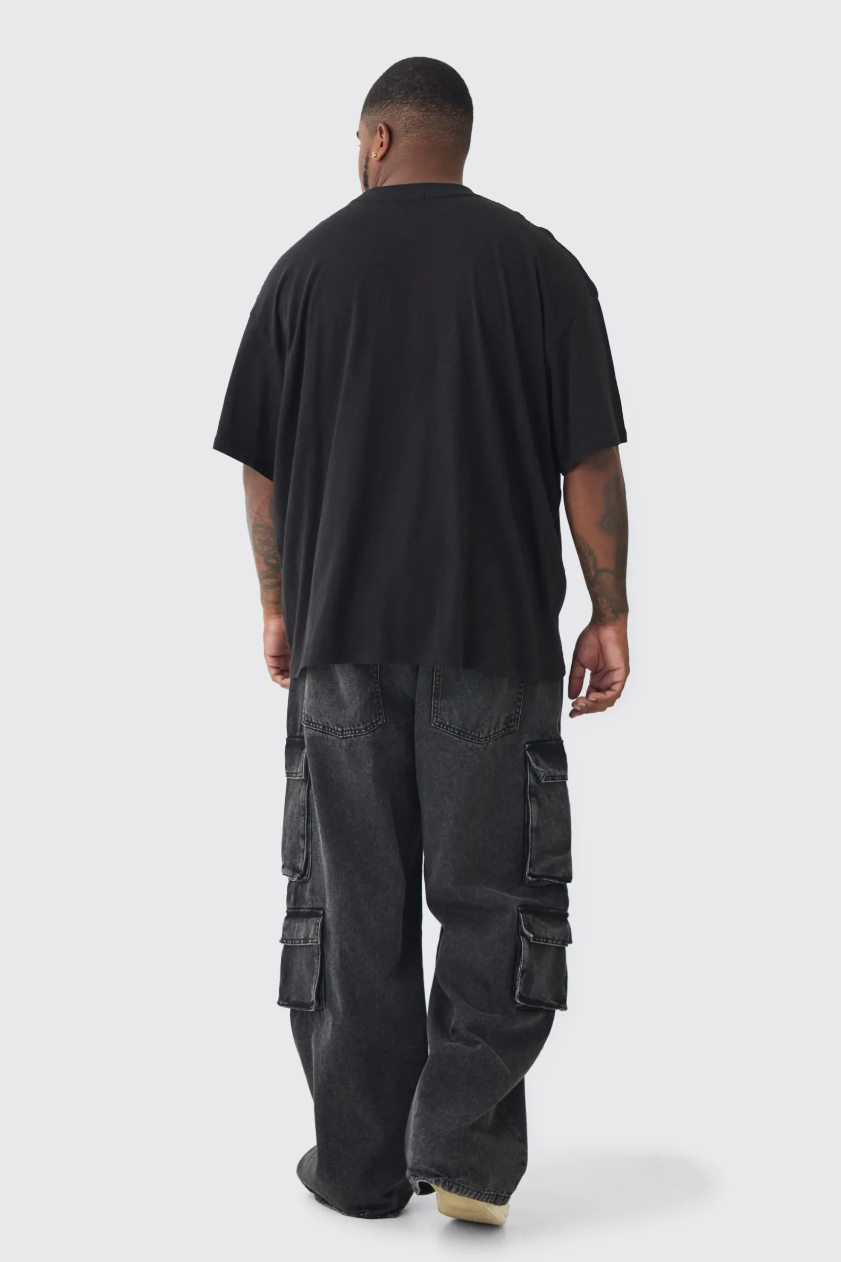 Plus Oversized Extended Neck Heart Embroidered T-Shirt | UK^boohooMAN Best