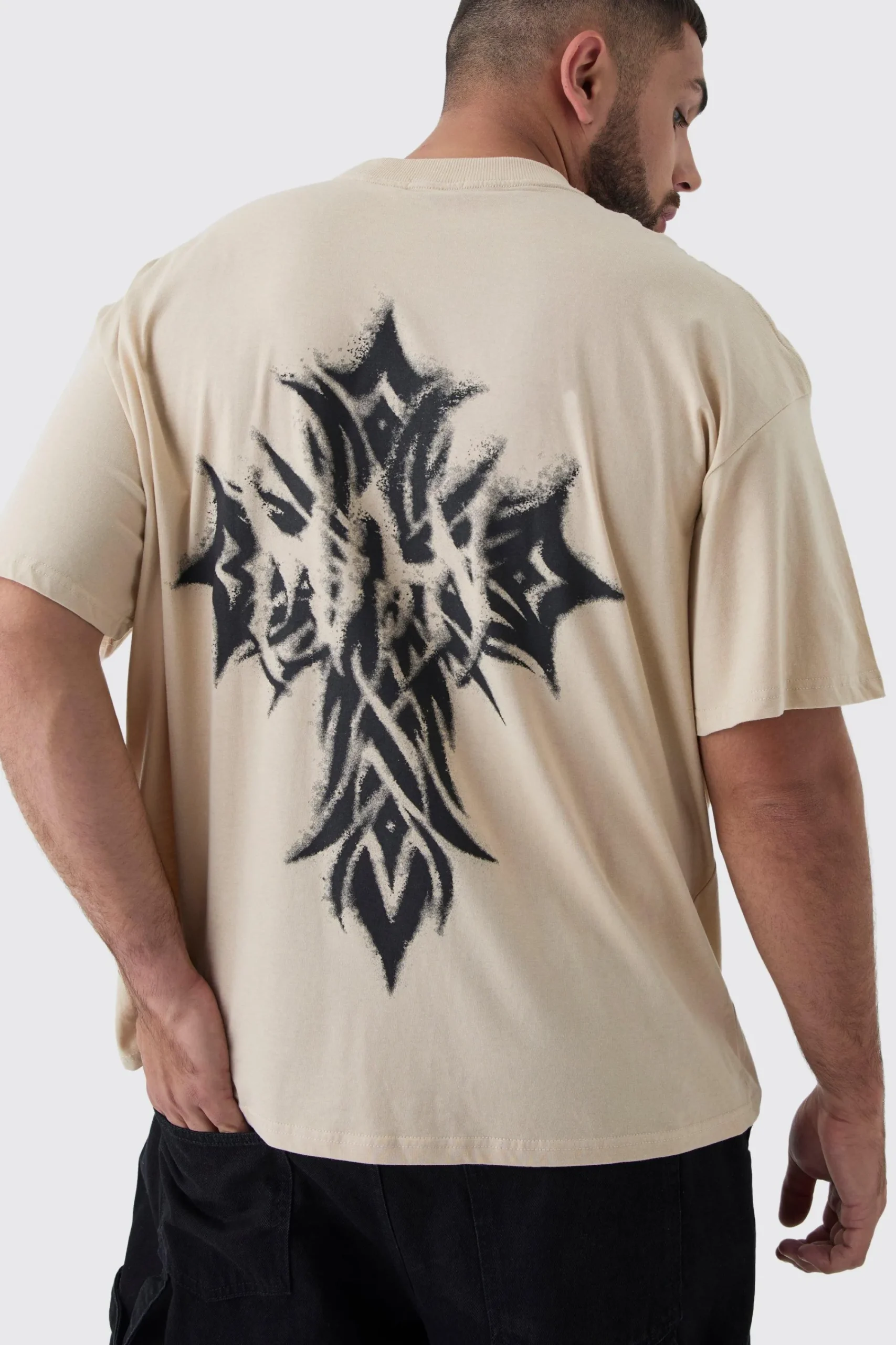 Plus Oversized Extended Neck Worldwide Gothic Cross Print T-Shirt | UK^boohooMAN Discount