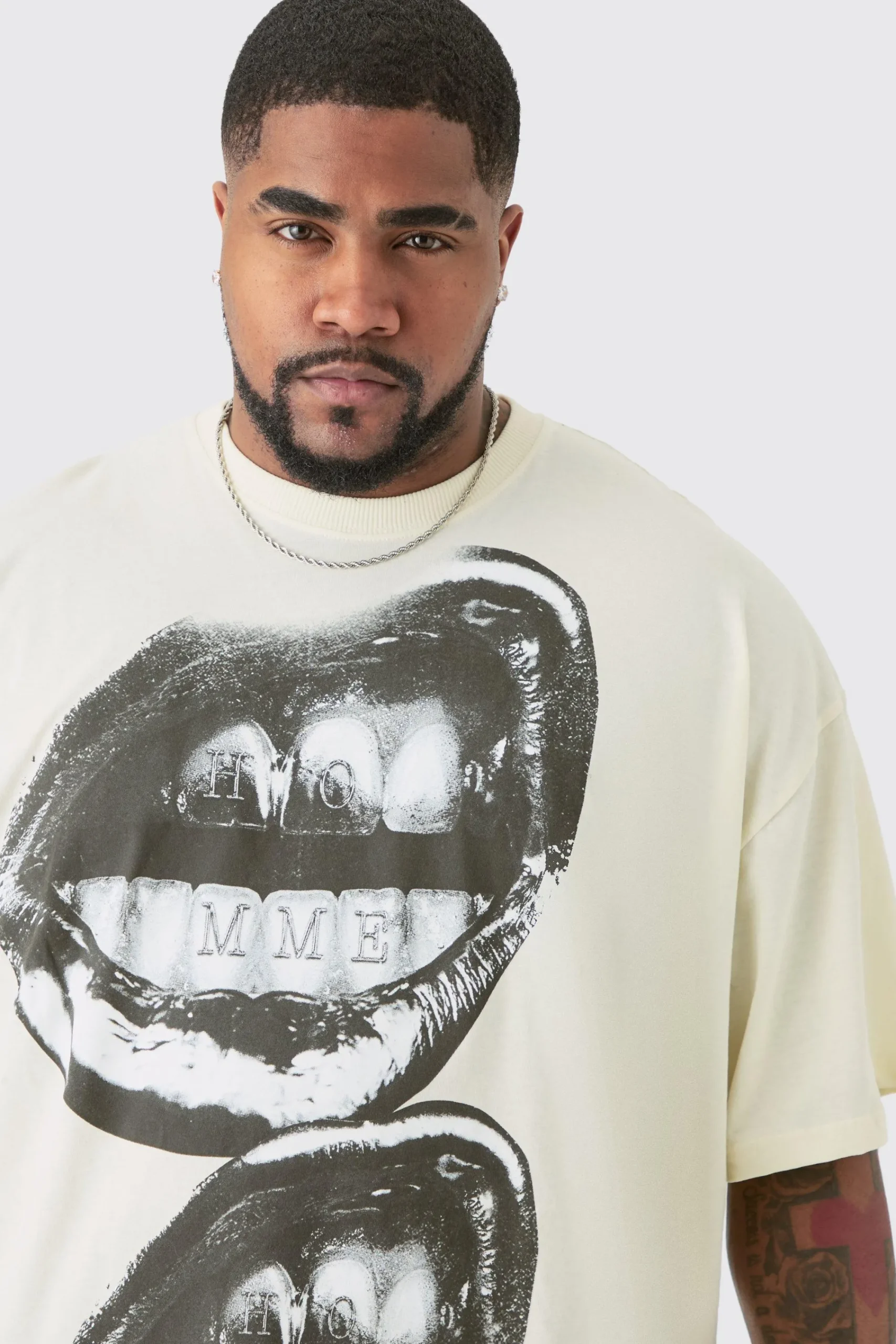 Plus Oversized Metallic Homme Lips Print T-shirt In | UK^boohooMAN Clearance