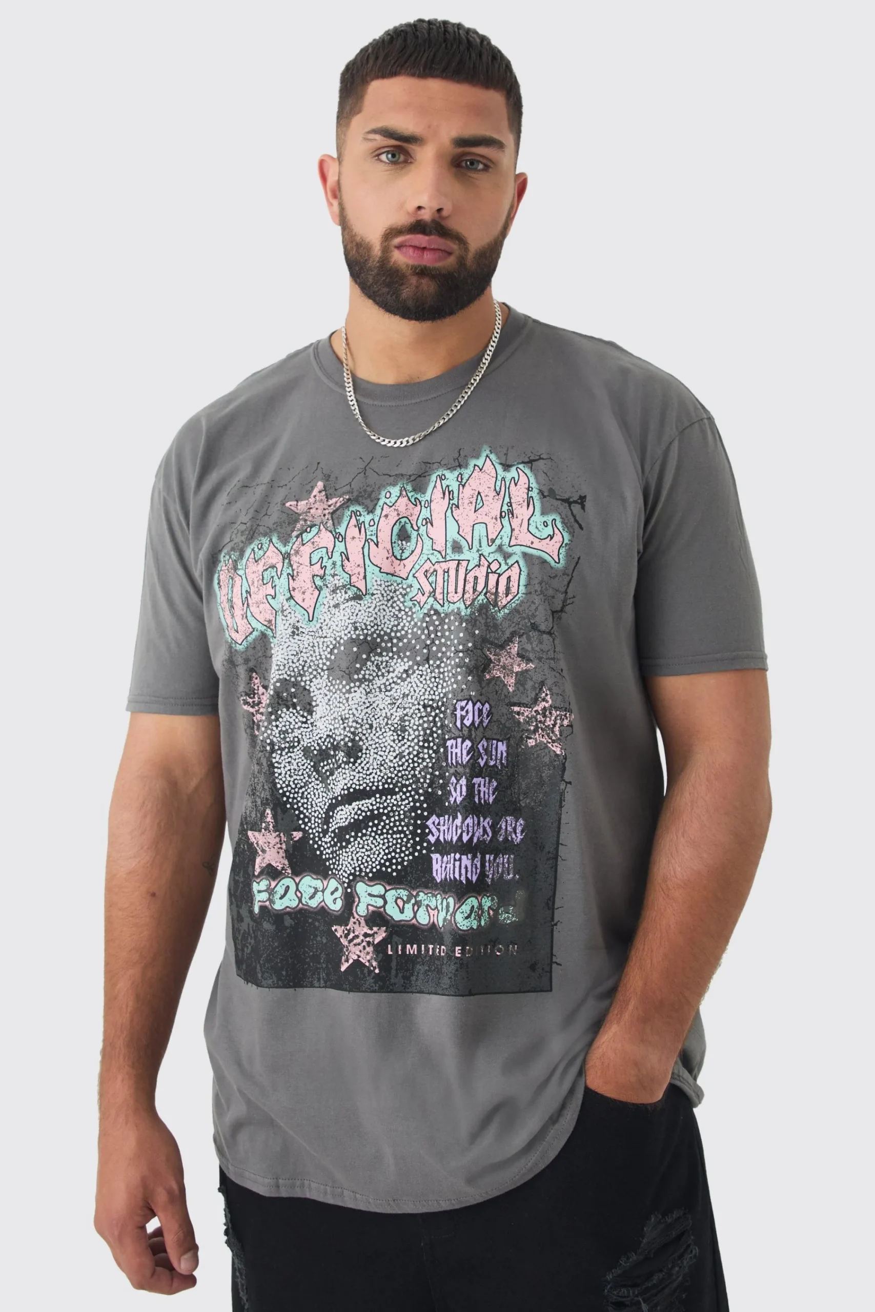 Plus Oversized Overdyed Official Face Graphic T-shirt | UK^boohooMAN Online
