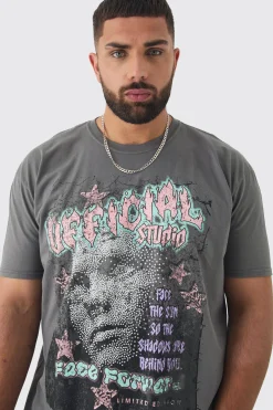 Plus Oversized Overdyed Official Face Graphic T-shirt | UK^boohooMAN Online