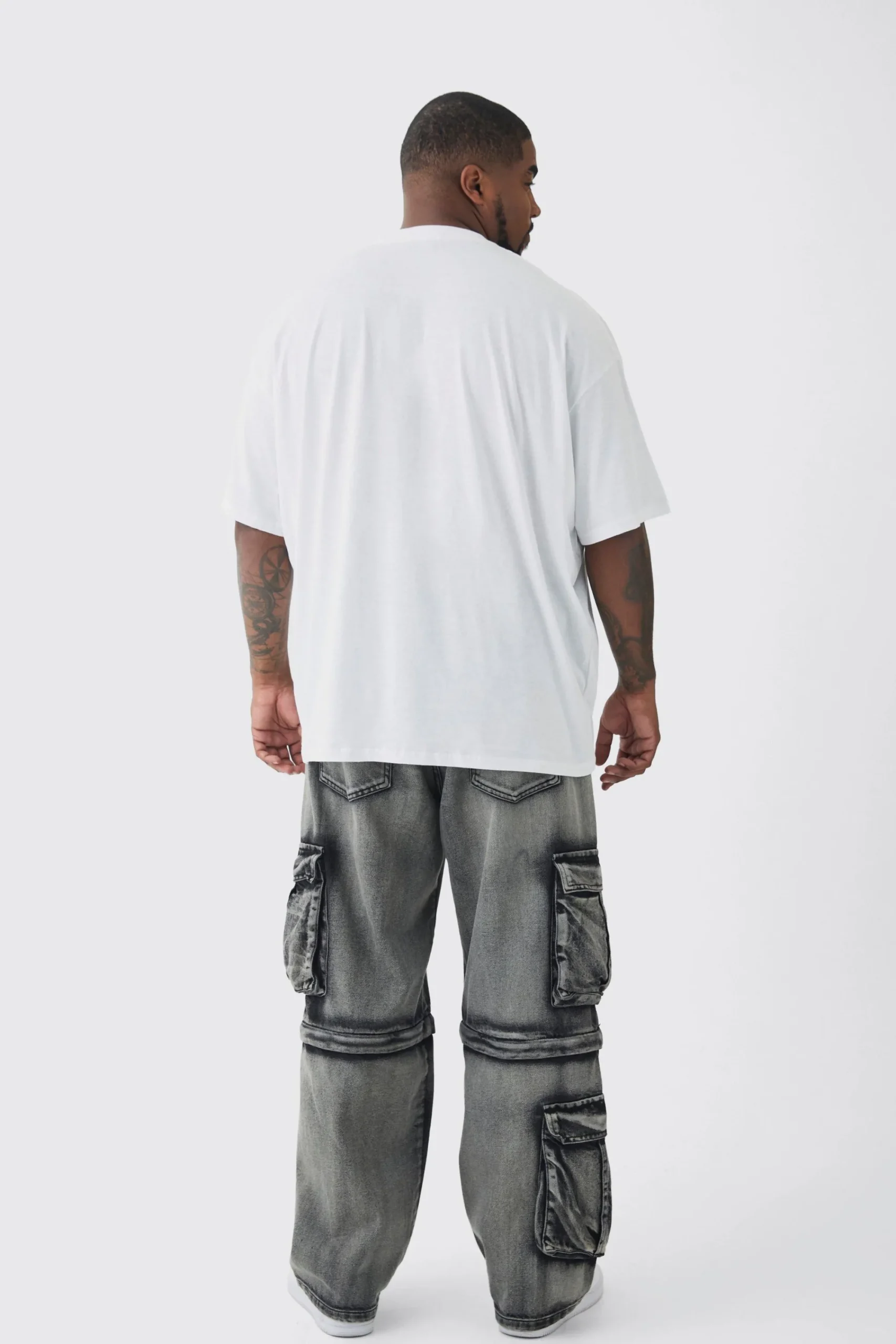 Plus Oversized Plus Black Heart Embroidered T-shirt In | UK^boohooMAN Outlet