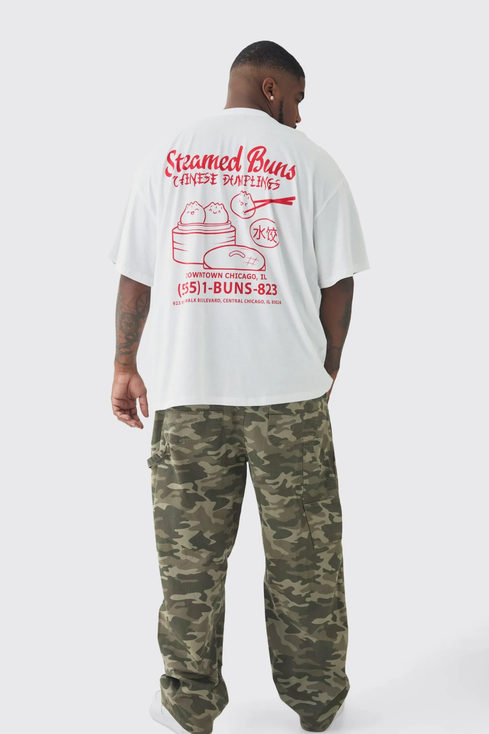 Plus Oversized Steamed Dumplings Graphic T-Shirt | UK^boohooMAN Outlet