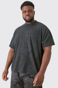 Plus Oversized Worldwide Back Print Star Puff In Acid Wash | UK^boohooMAN New