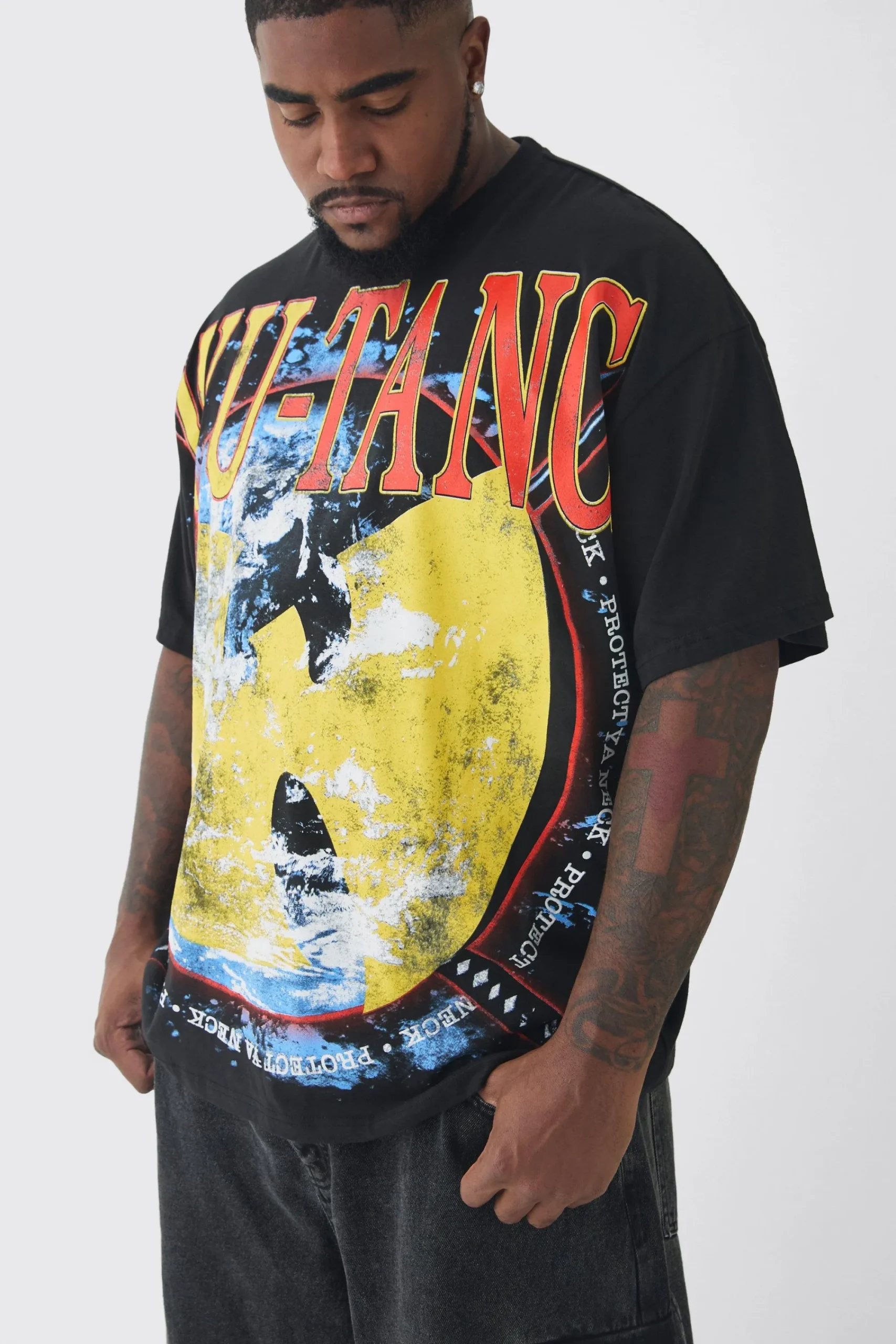 Plus Oversized Wu-Tang Large Scale License Print T-Shirt | UK^boohooMAN