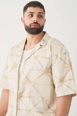 boohooMAN Plus Short Sleeve Drop Revere Abstract Poplin Print Shirt | UK| Shirts
