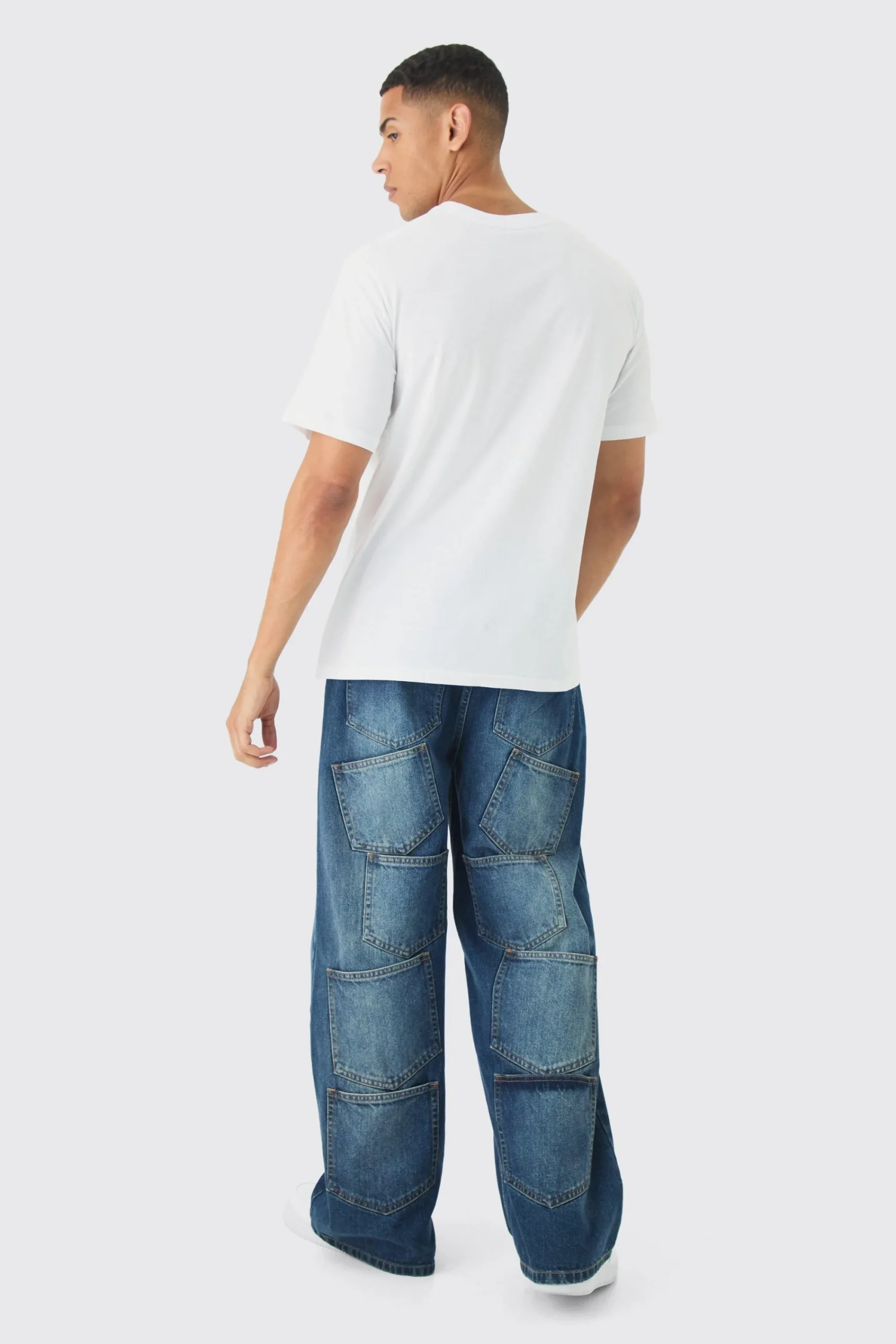 Regular Fit Exclusive Print T-Shirt | UK^boohooMAN New