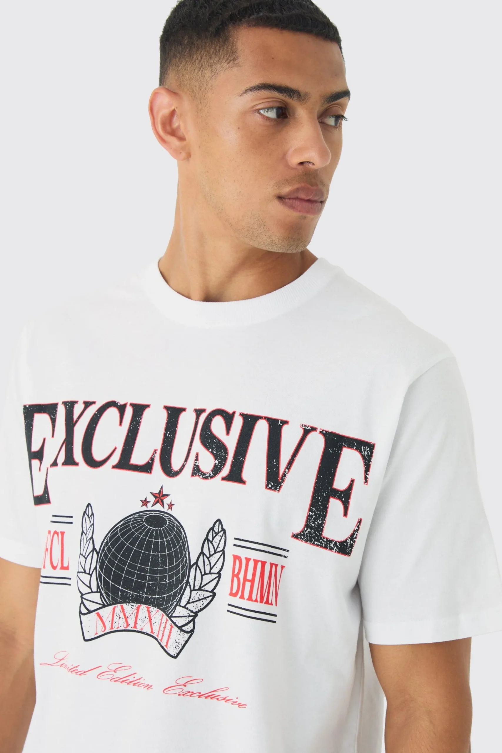 Regular Fit Exclusive Print T-Shirt | UK^boohooMAN New