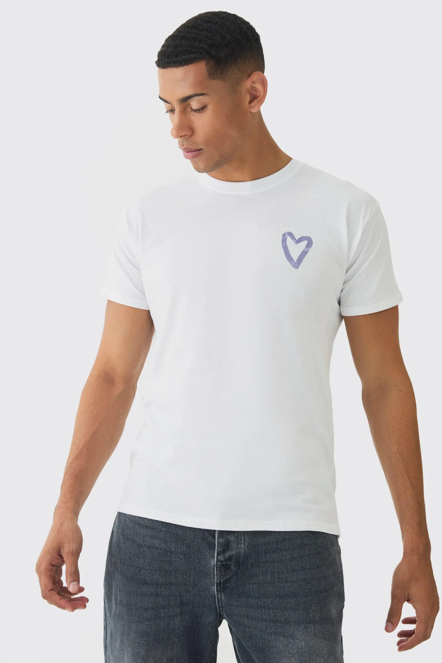Regular Fit Graffiti Heart Print T-shirt | UK^boohooMAN Hot