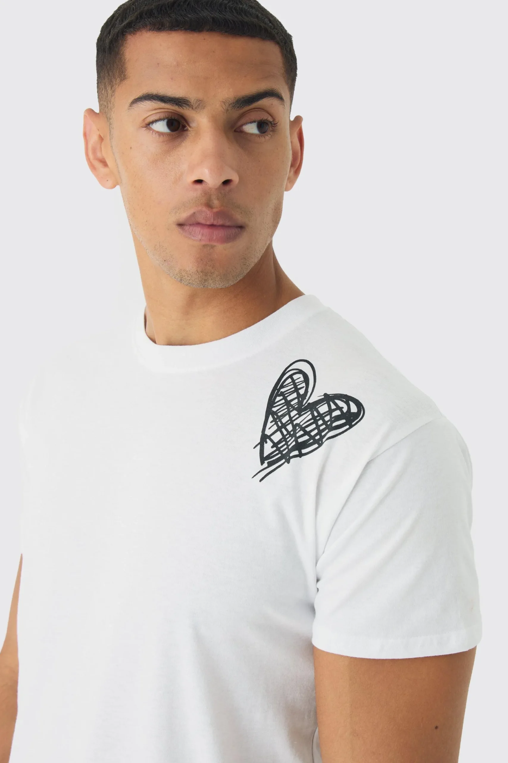 Regular Fit Heart Print T-shirt | UK^boohooMAN Sale