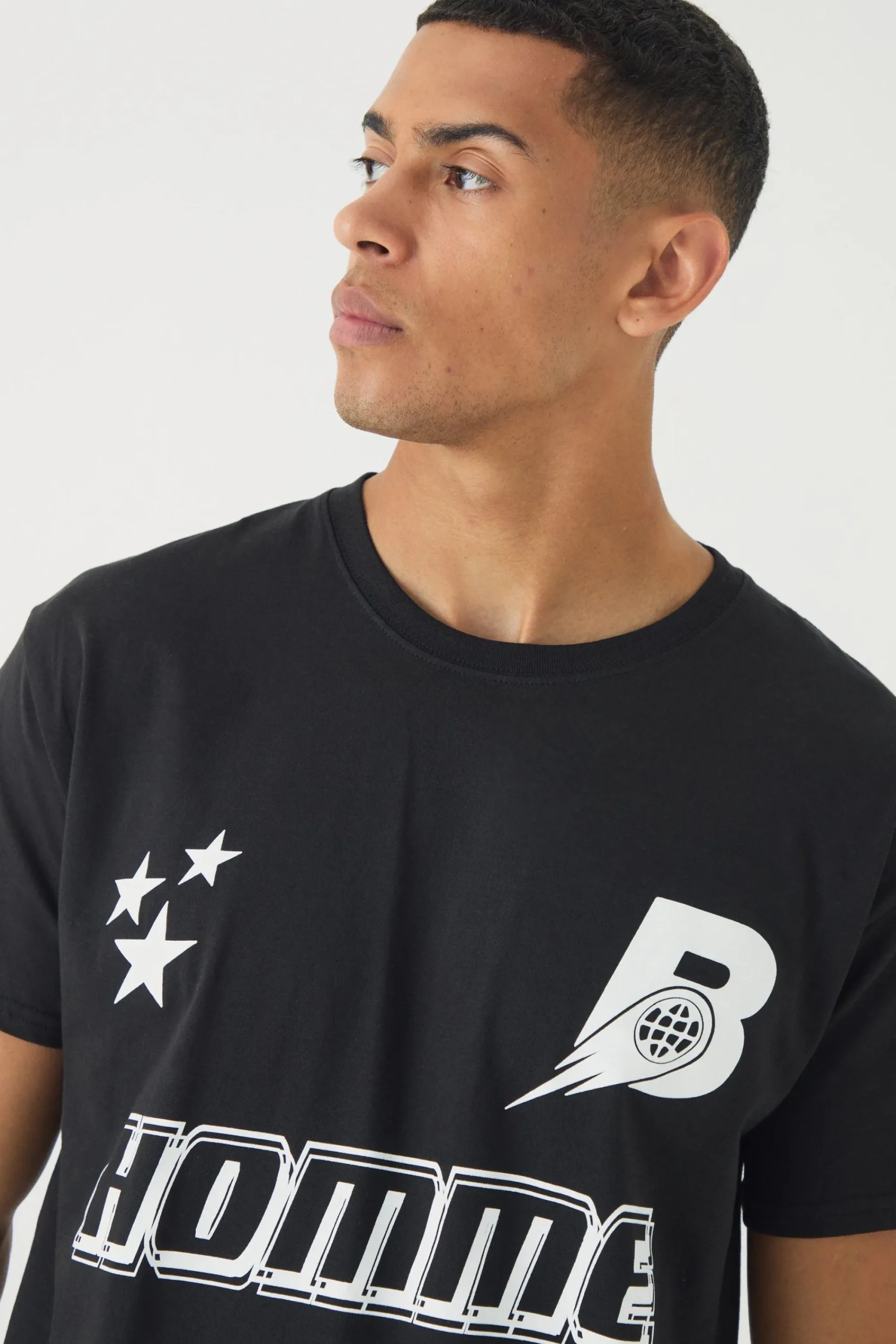 Regular Fit Homme Star Graphic T-Shirt | UK^boohooMAN