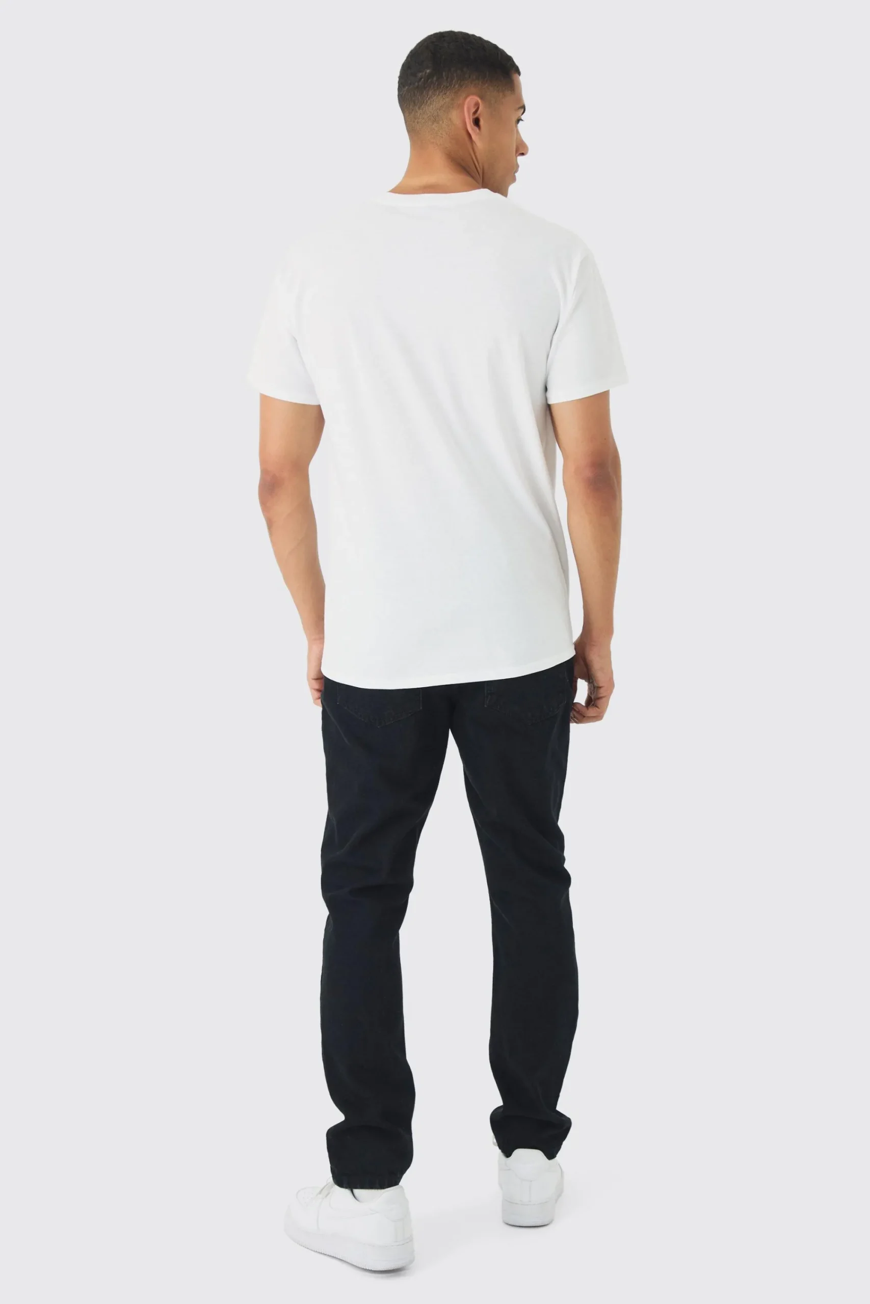 Regular Fit Lmtd Star Graphic T-Shirt | UK^boohooMAN Outlet