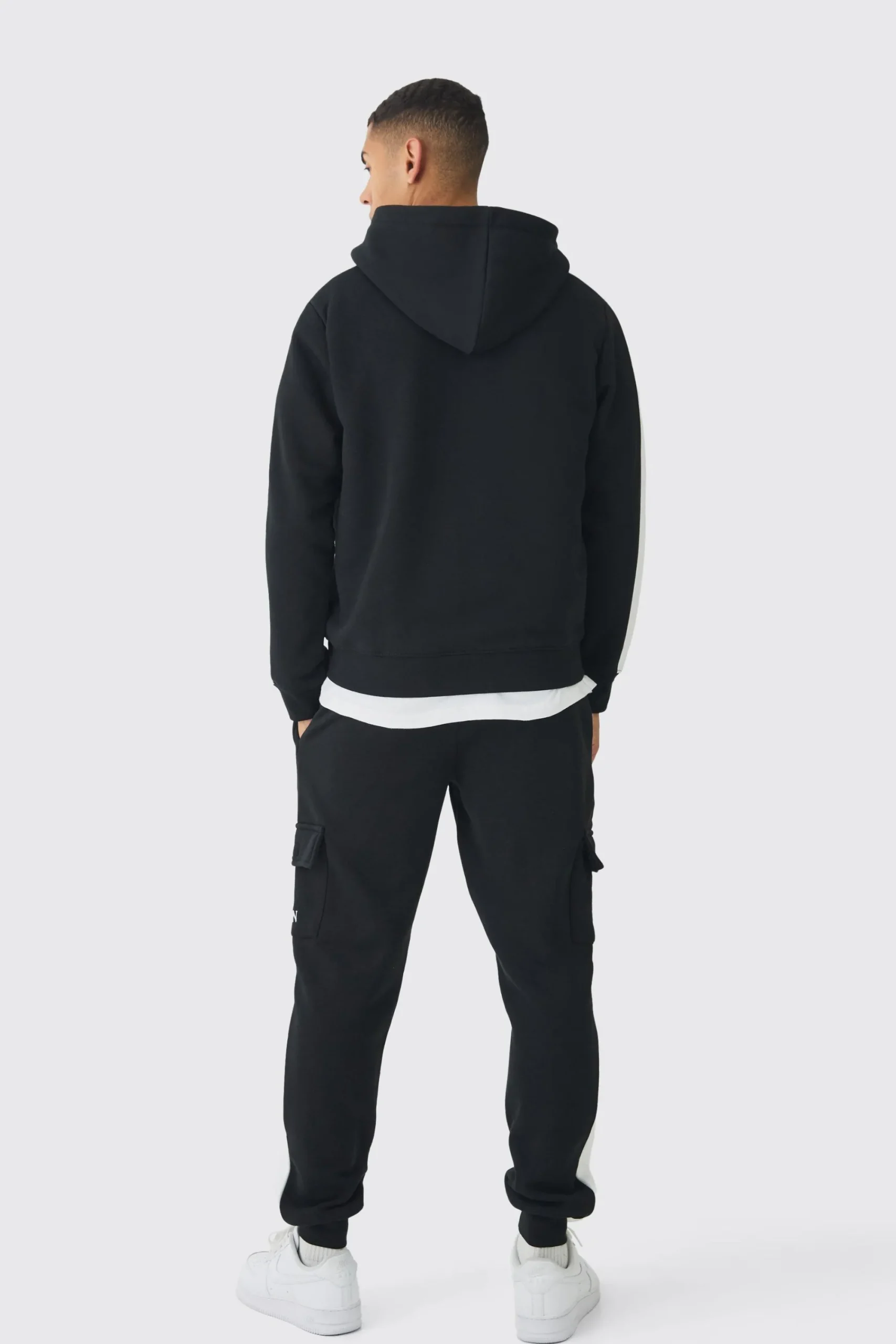 boohooMAN Regular Fit MAN Colour Block Cargo Pocket Zip Through Hooded Tracksuit | UK| Tracksuits