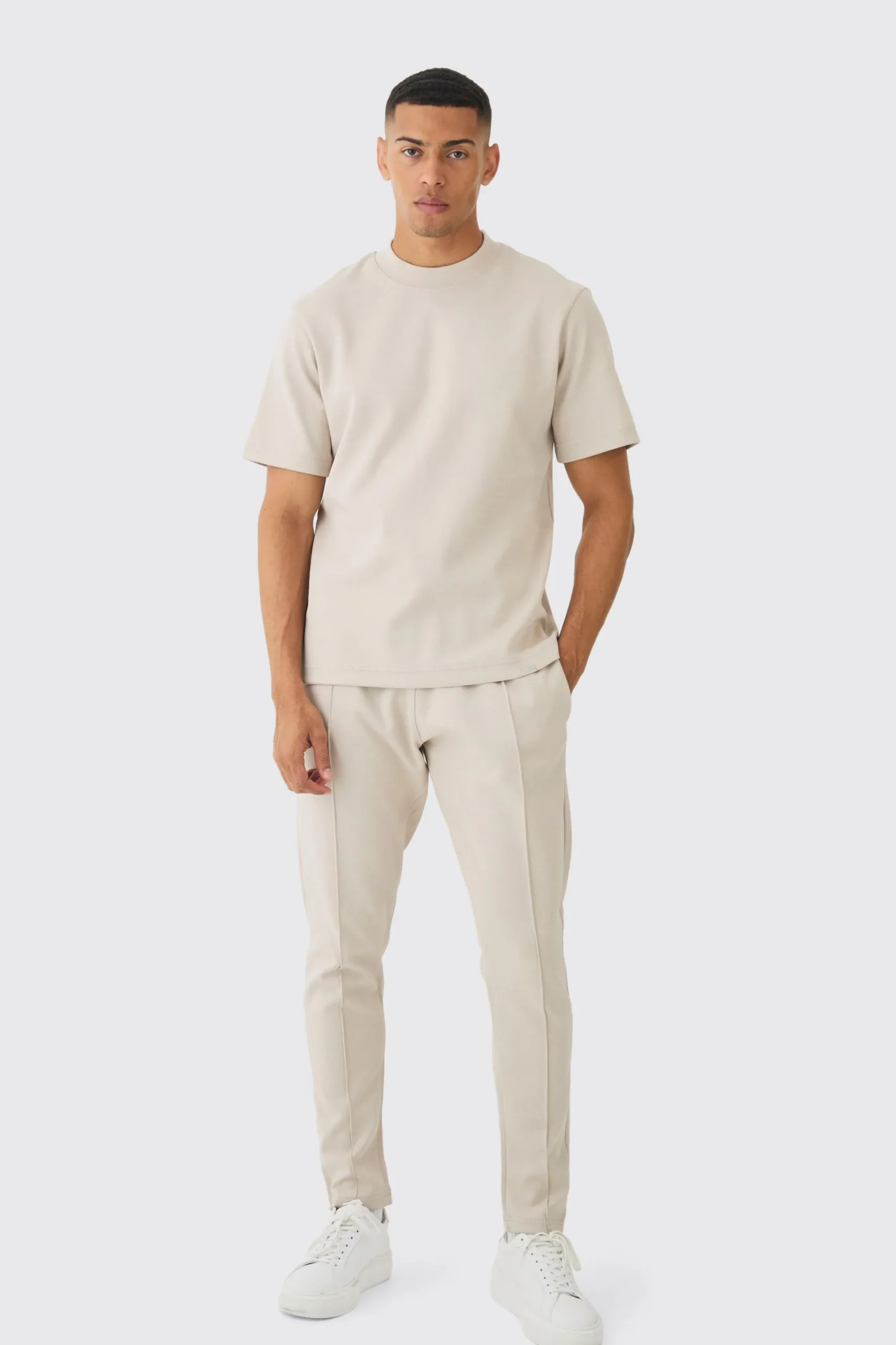boohooMAN Regular Interlock T-shirt And Jogger Set | UK| Sets & Co-Ords|Tracksuits