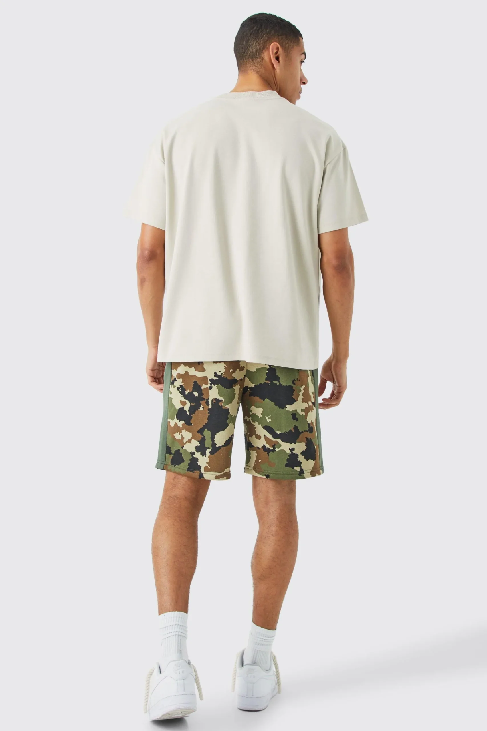 boohooMAN Relaxed Camo Side Panel Shorts | UK| Shorts