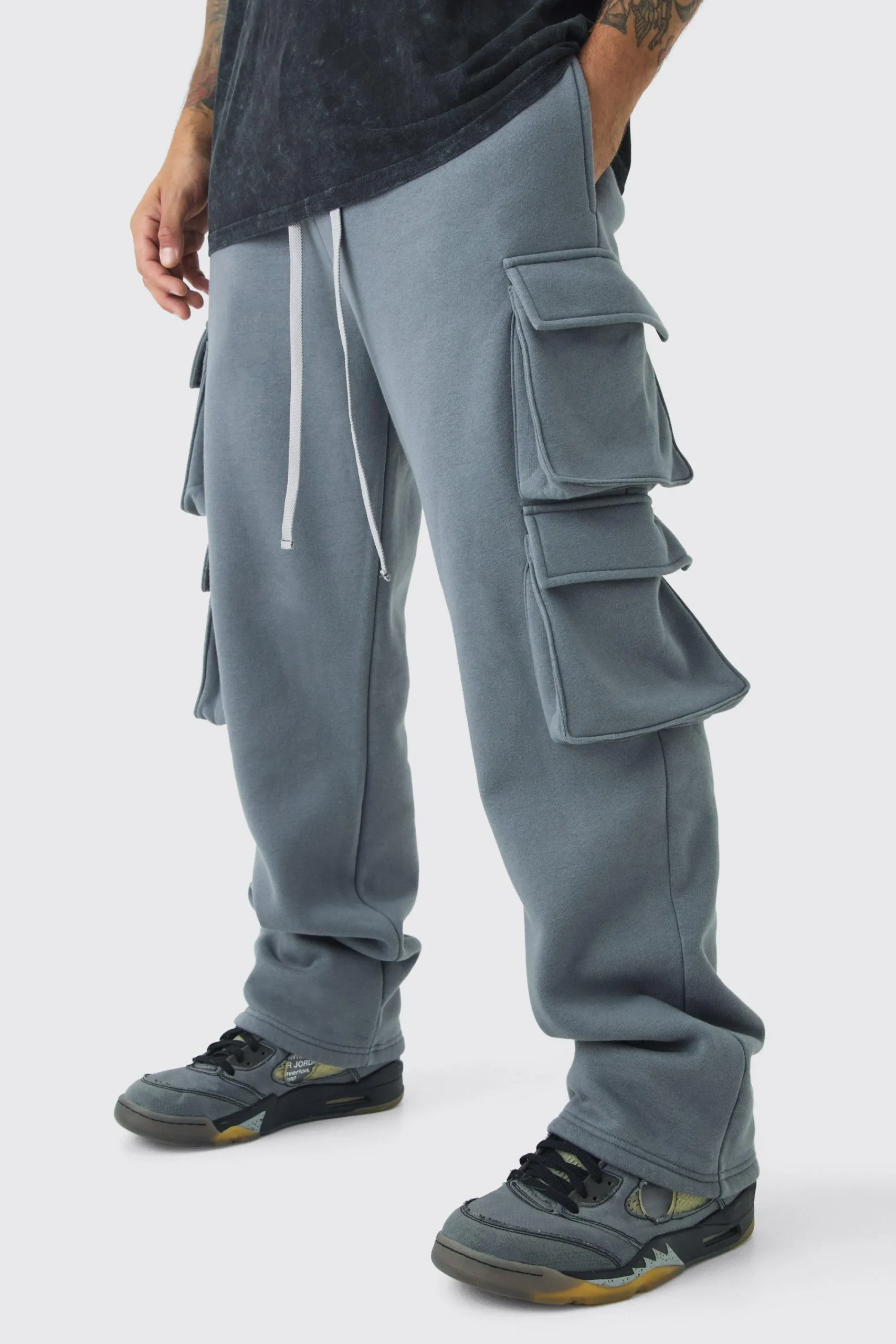 boohooMAN Relaxed Fit Double Pocket Cargo Jogger | UK| Trousers|Joggers