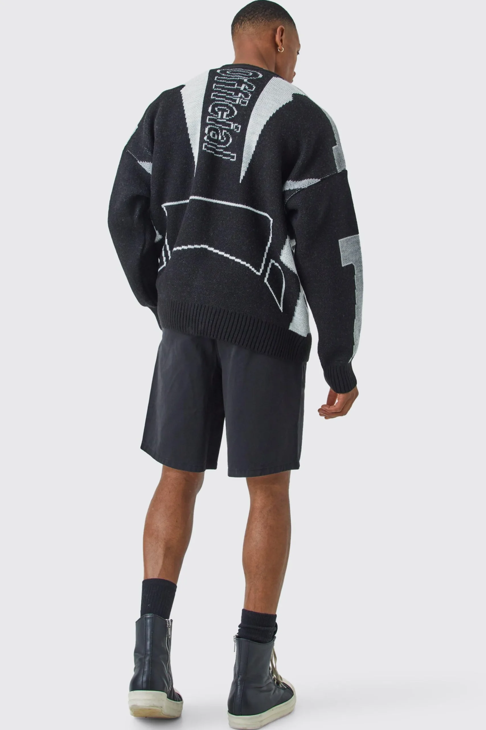 boohooMAN Relaxed Fit Elasticated Waist Chino Shorts In | UK| Shorts
