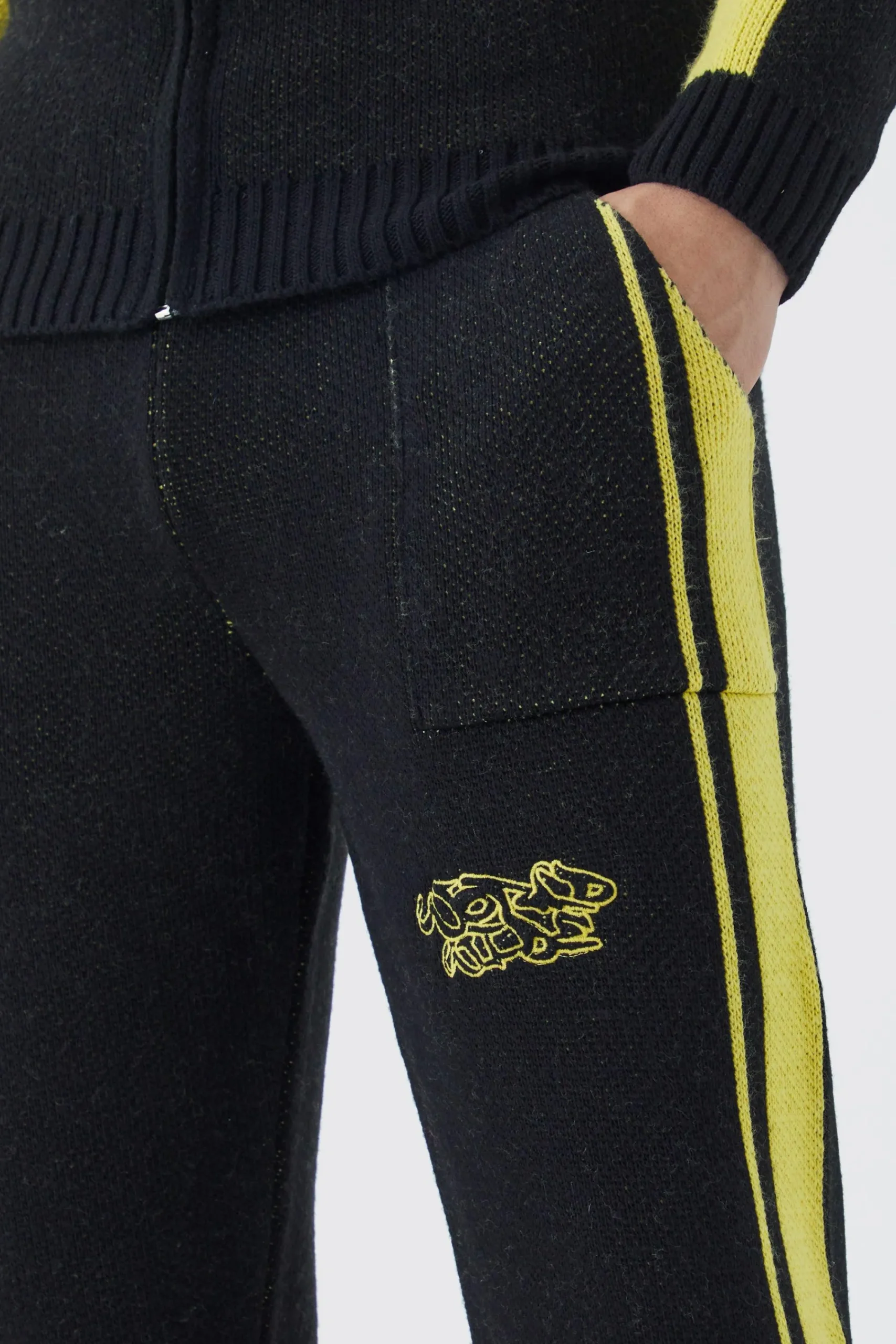 boohooMAN Relaxed Fit Pannel Knitted Jogger With Cuff | UK| Tracksuits