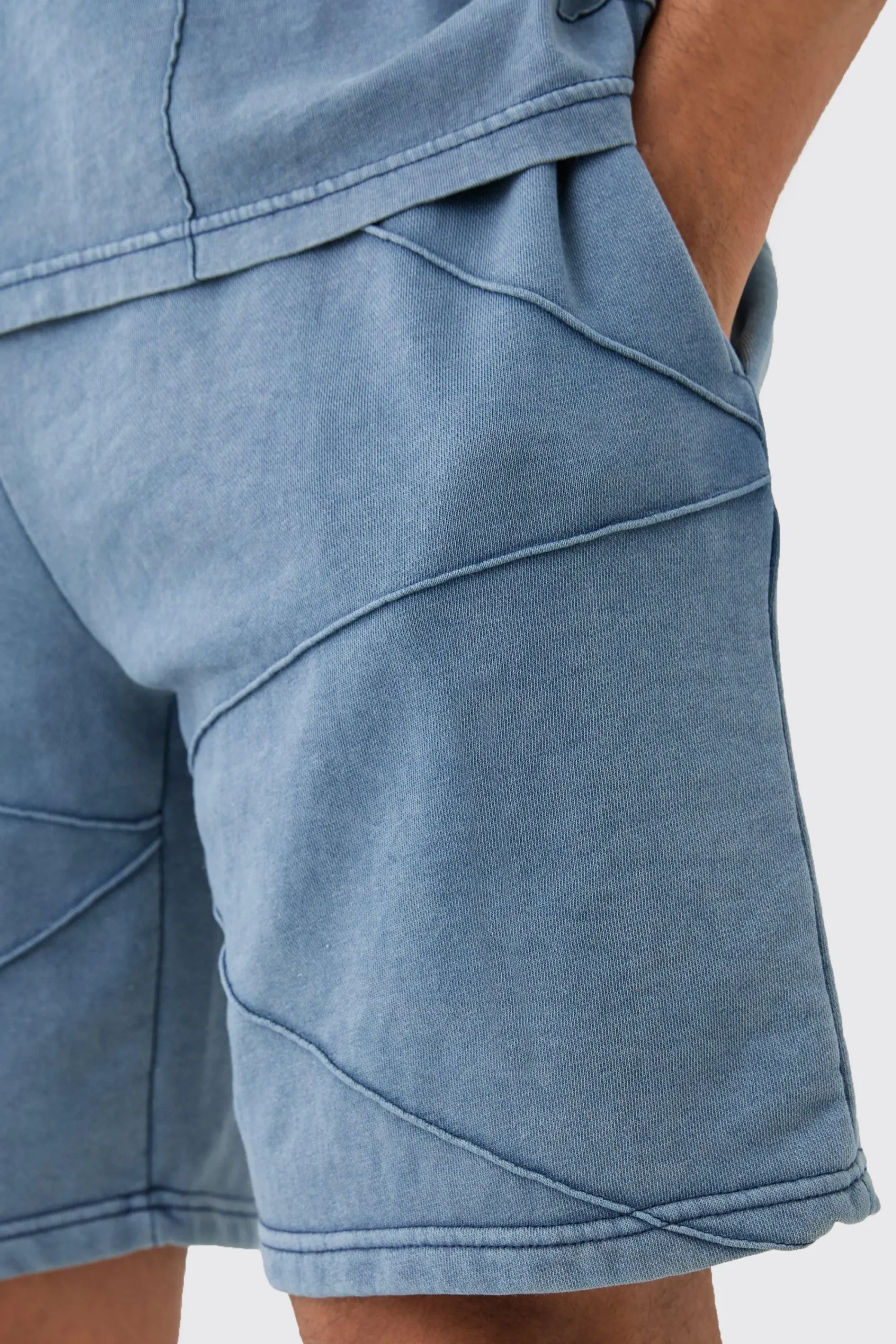 boohooMAN Relaxed Fit Pintuck Short | UK| Shorts