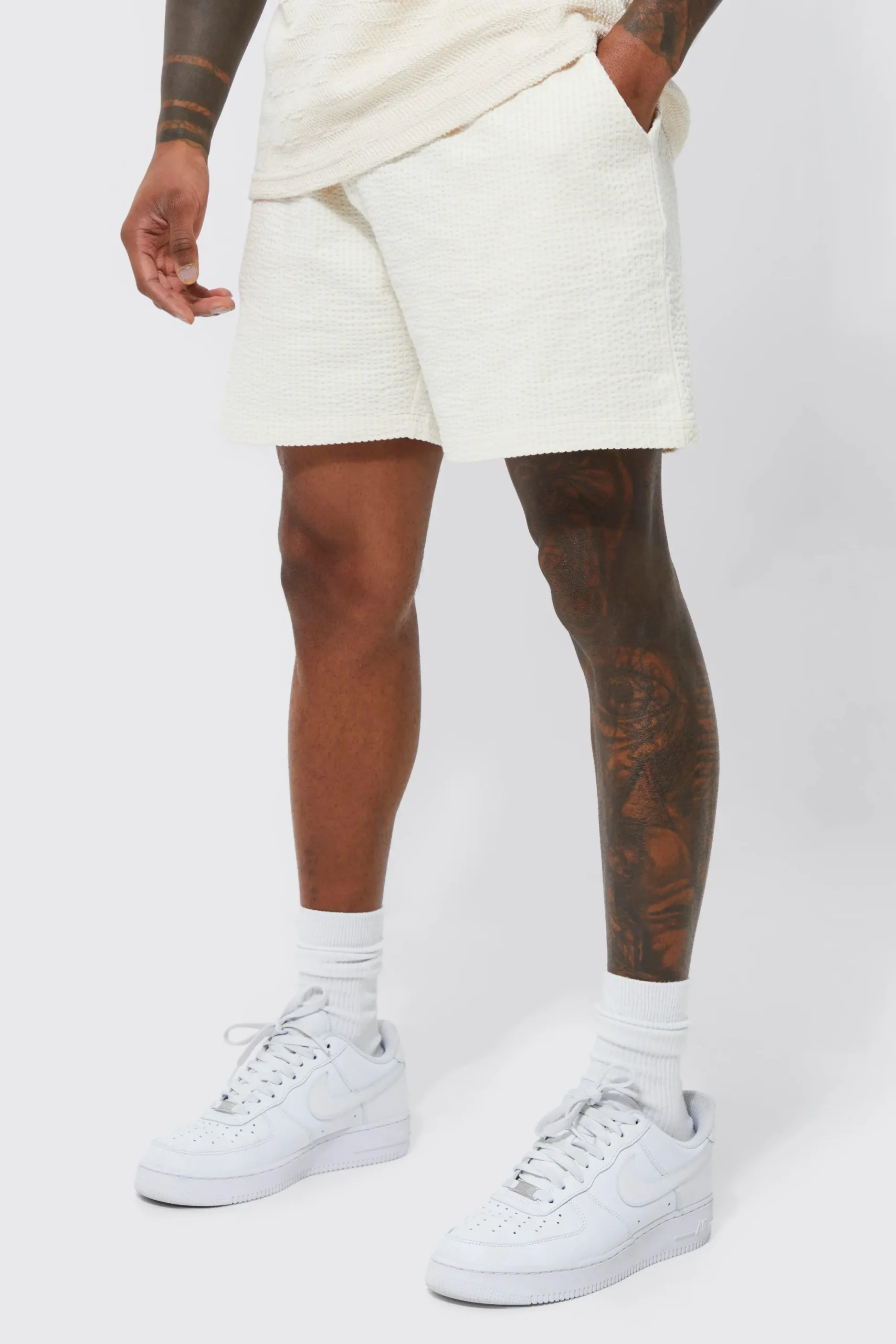 boohooMAN Relaxed Fit Popcorn Jacquard Short | UK| Shorts