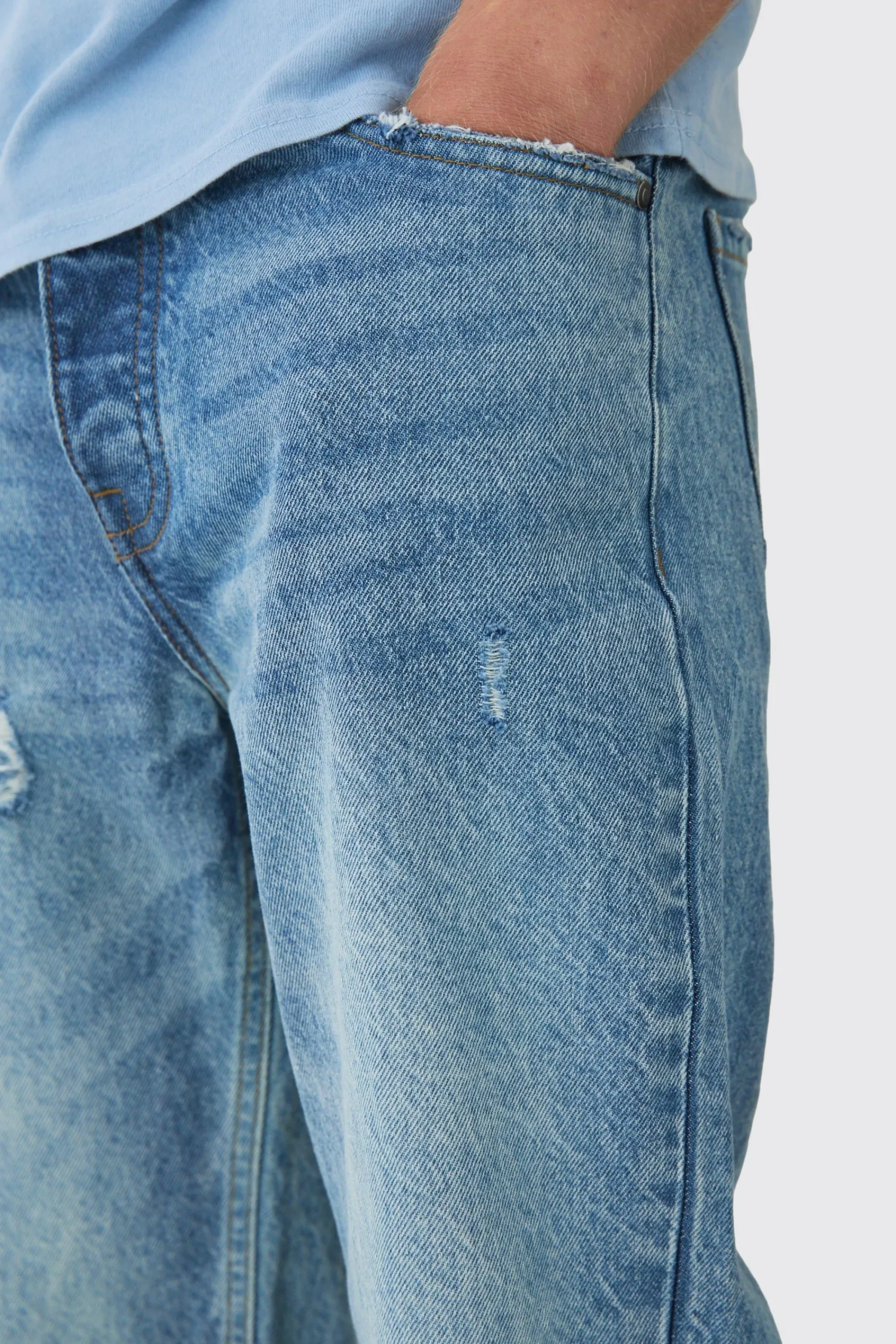 boohooMAN Relaxed Fit Ripped Knee Jeans | UK| Trousers|Jeans