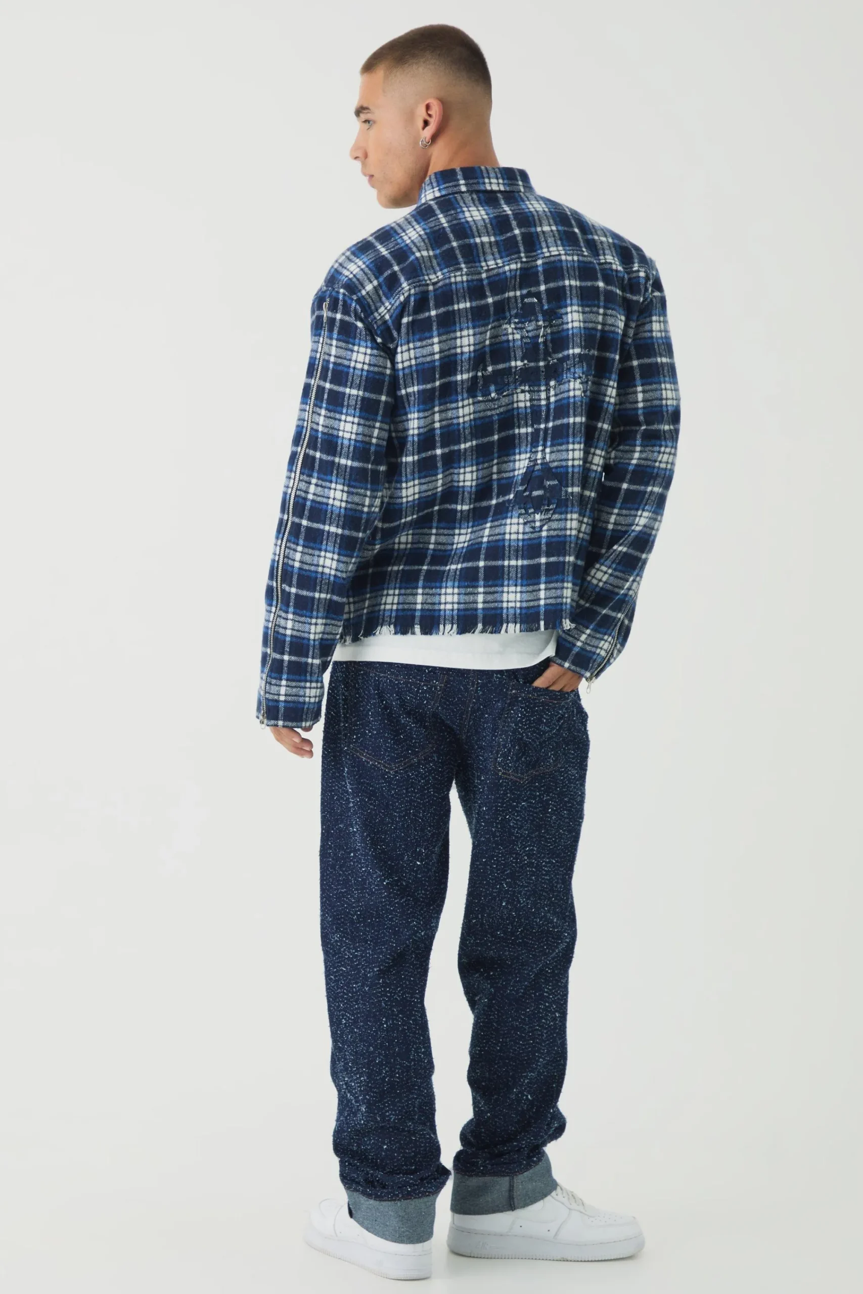 boohooMAN Relaxed Fit Textured Turn Up Hem Jeans | UK| Trousers|Jeans