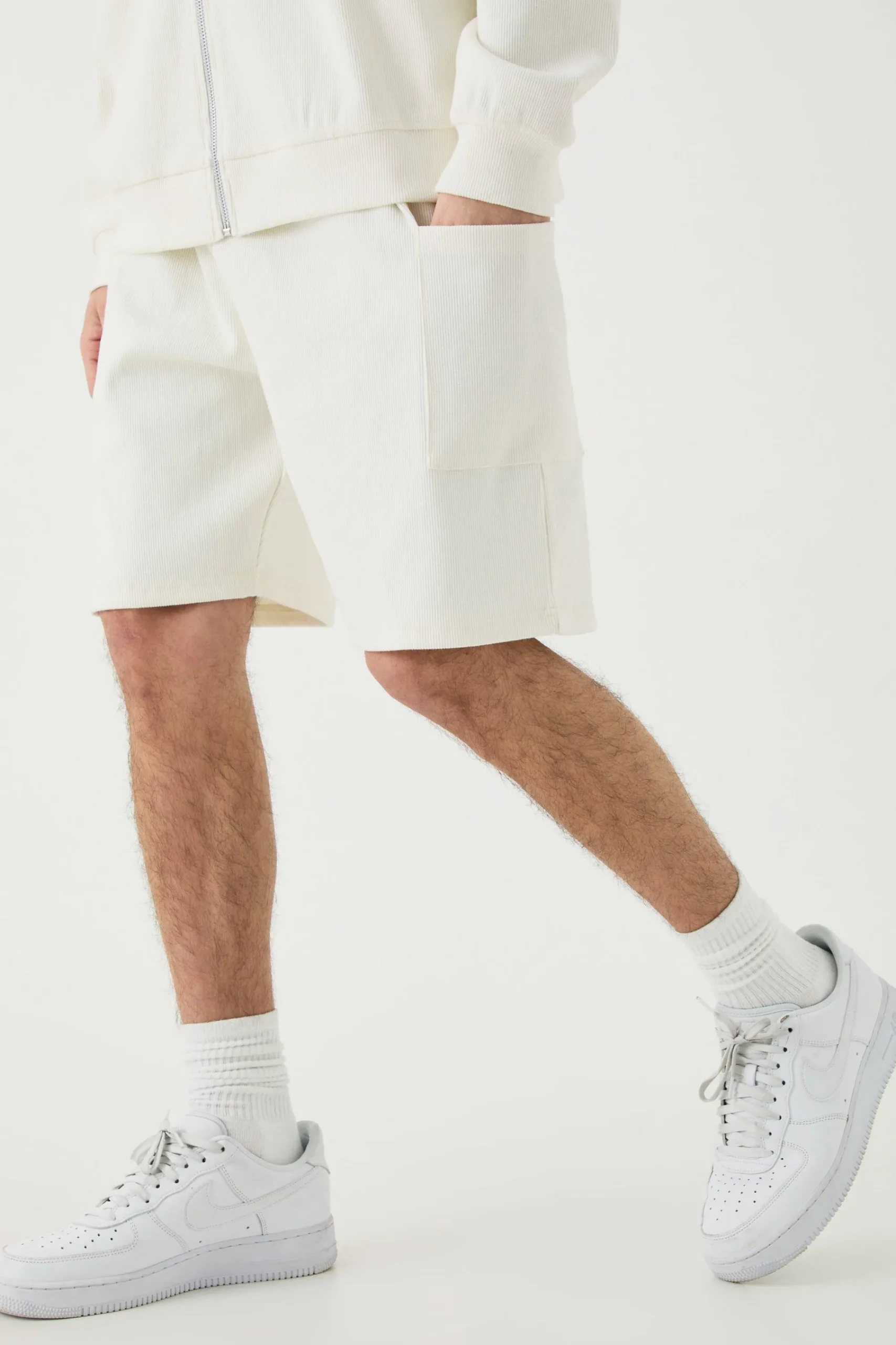 boohooMAN Relaxed Heavyweight Ribbed Patch Pocket Short | UK| Shorts