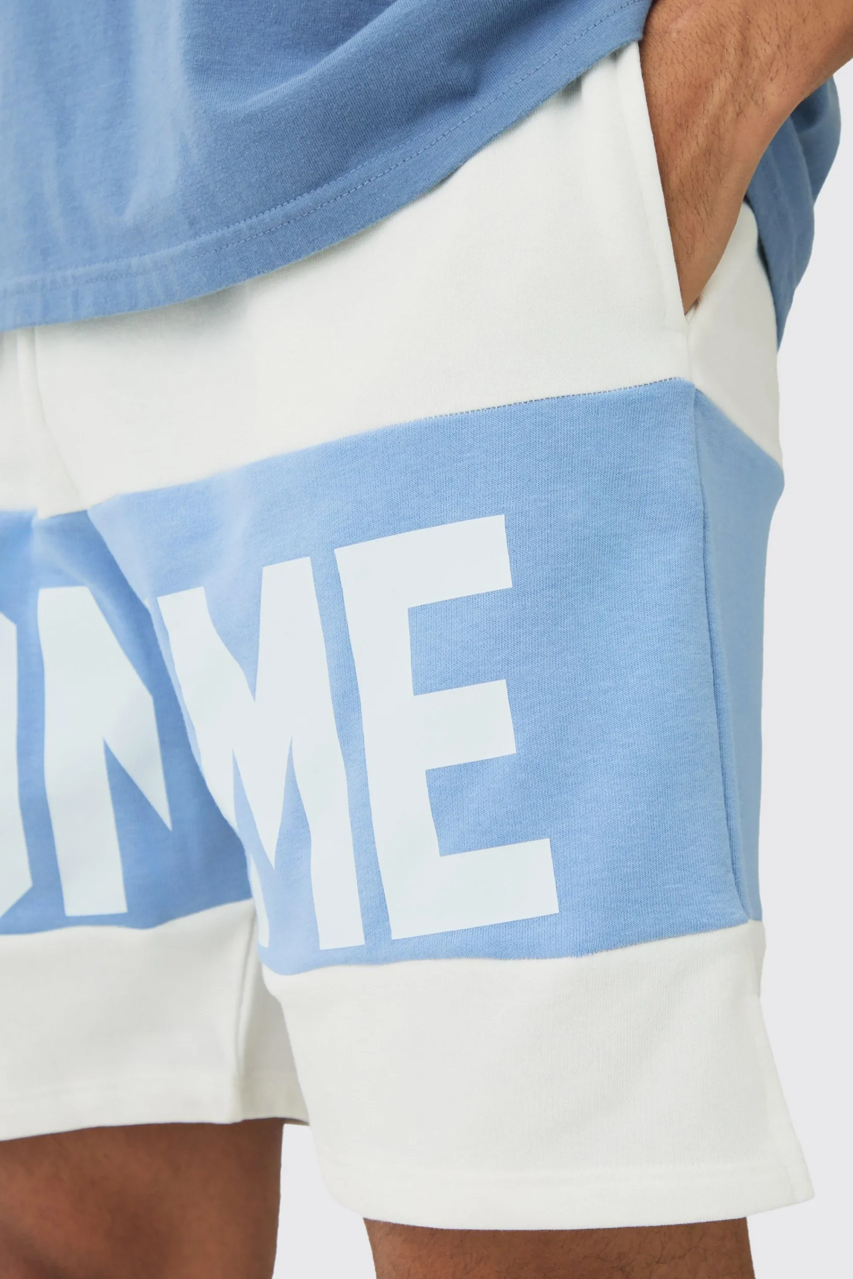boohooMAN Relaxed Homme Print Split Hem Short | UK| Shorts