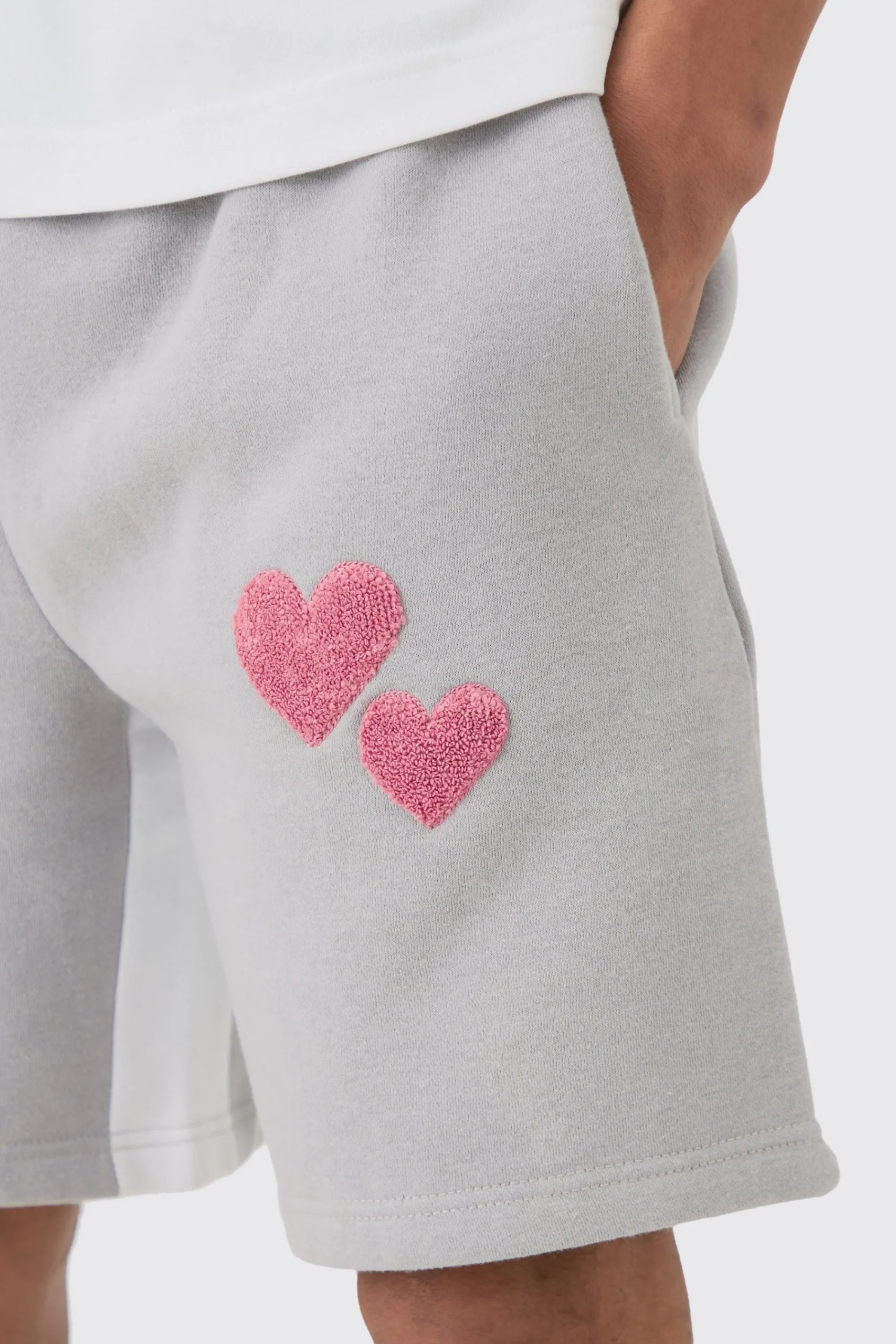 boohooMAN Relaxed Limited Edition Heart Applique Short | UK| Shorts