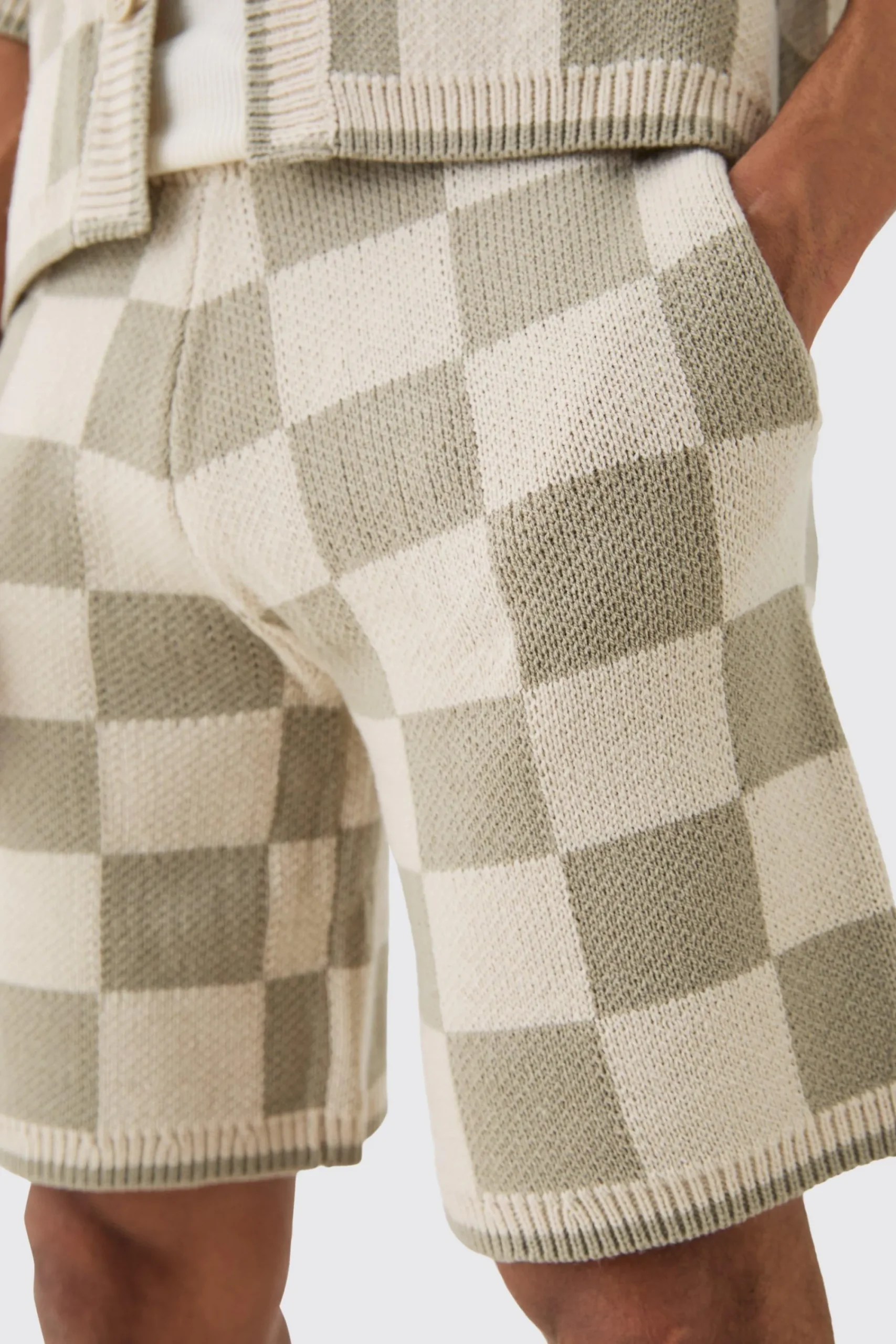 boohooMAN Relaxed Mid Length Check Knitted Short | UK| Tracksuits