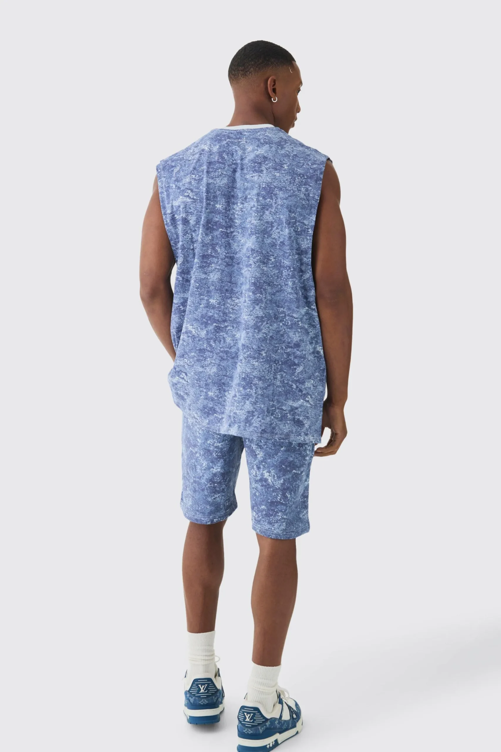 boohooMAN Relaxed Mid Length Concrete Printed Shorts | UK| Shorts