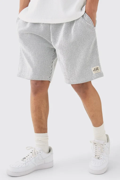 boohooMAN Relaxed Mid Length Textured Short With Woven Tab | UK| Shorts