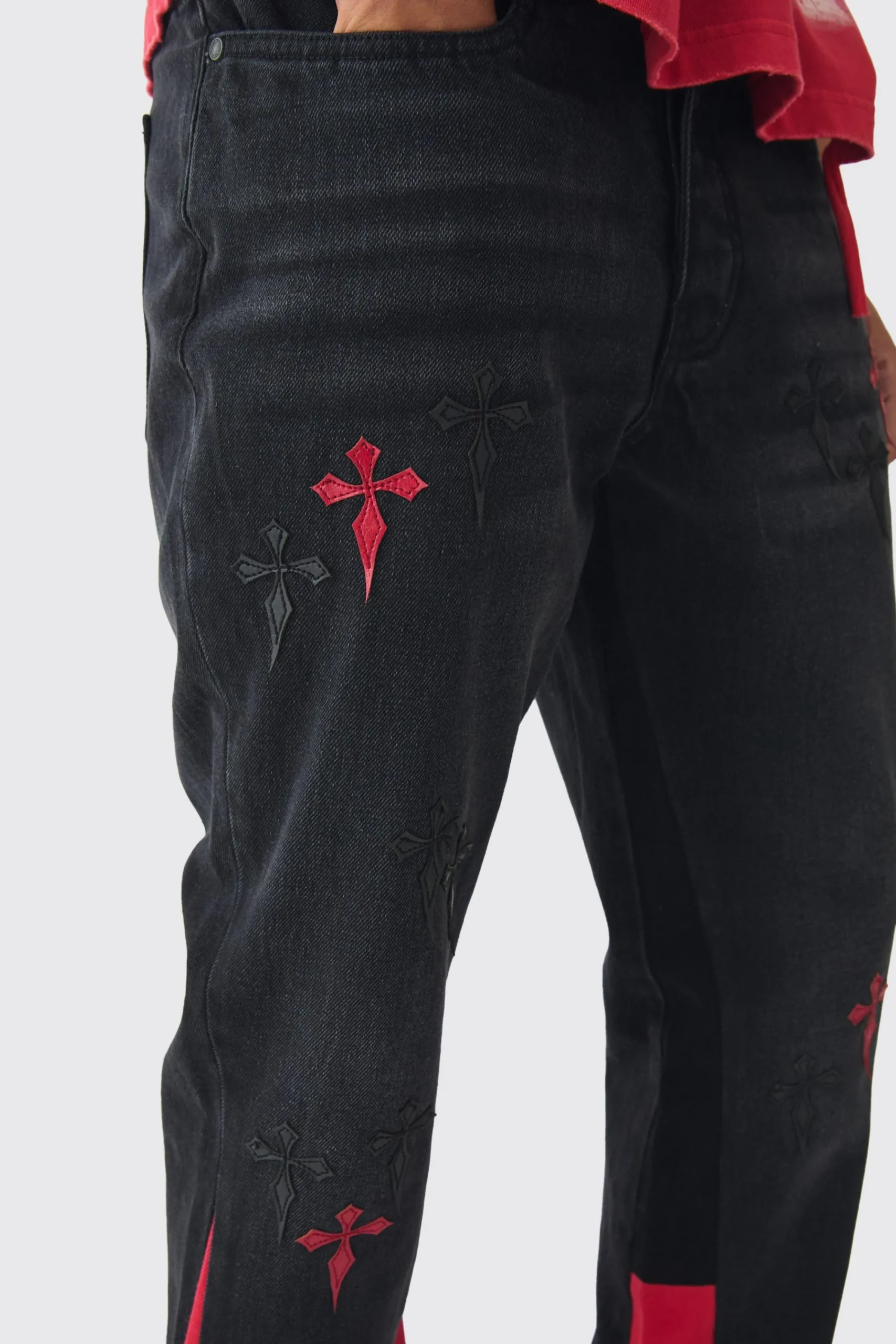 boohooMAN Relaxed Rigid Tinted Wash Star Pu Applique Jeans | UK| Trousers|Jeans