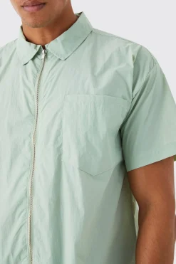 boohooMAN Short Sleeve Teflon Boxy Shirt | UK| Shirts