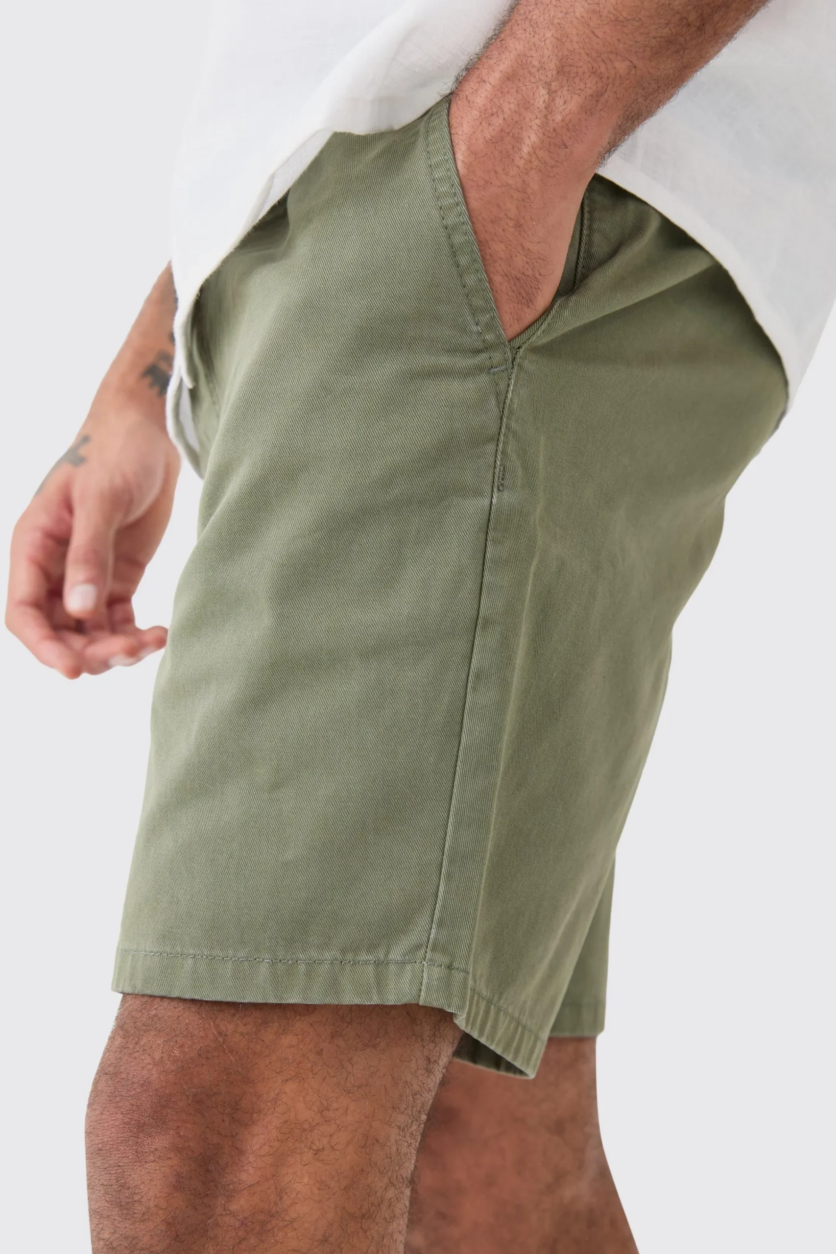 boohooMAN Shorter Length Relaxed Fit Elasticated Waist Chino Shorts In | UK| Shorts